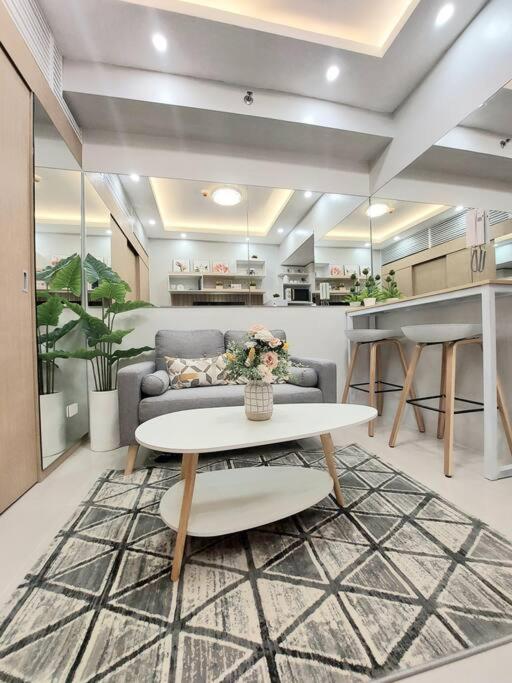 VictoriansHome at The Grass Residences with Bridgeway to SM North Edsa