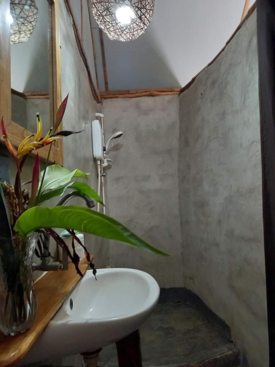 Yucca Bungalow