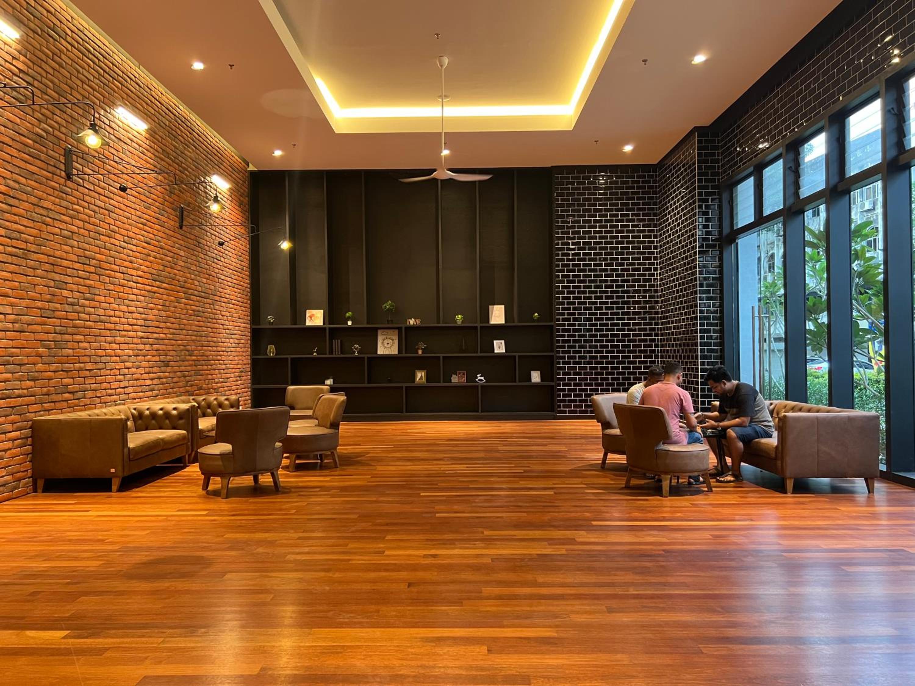 Chambers Couple studio Klcc