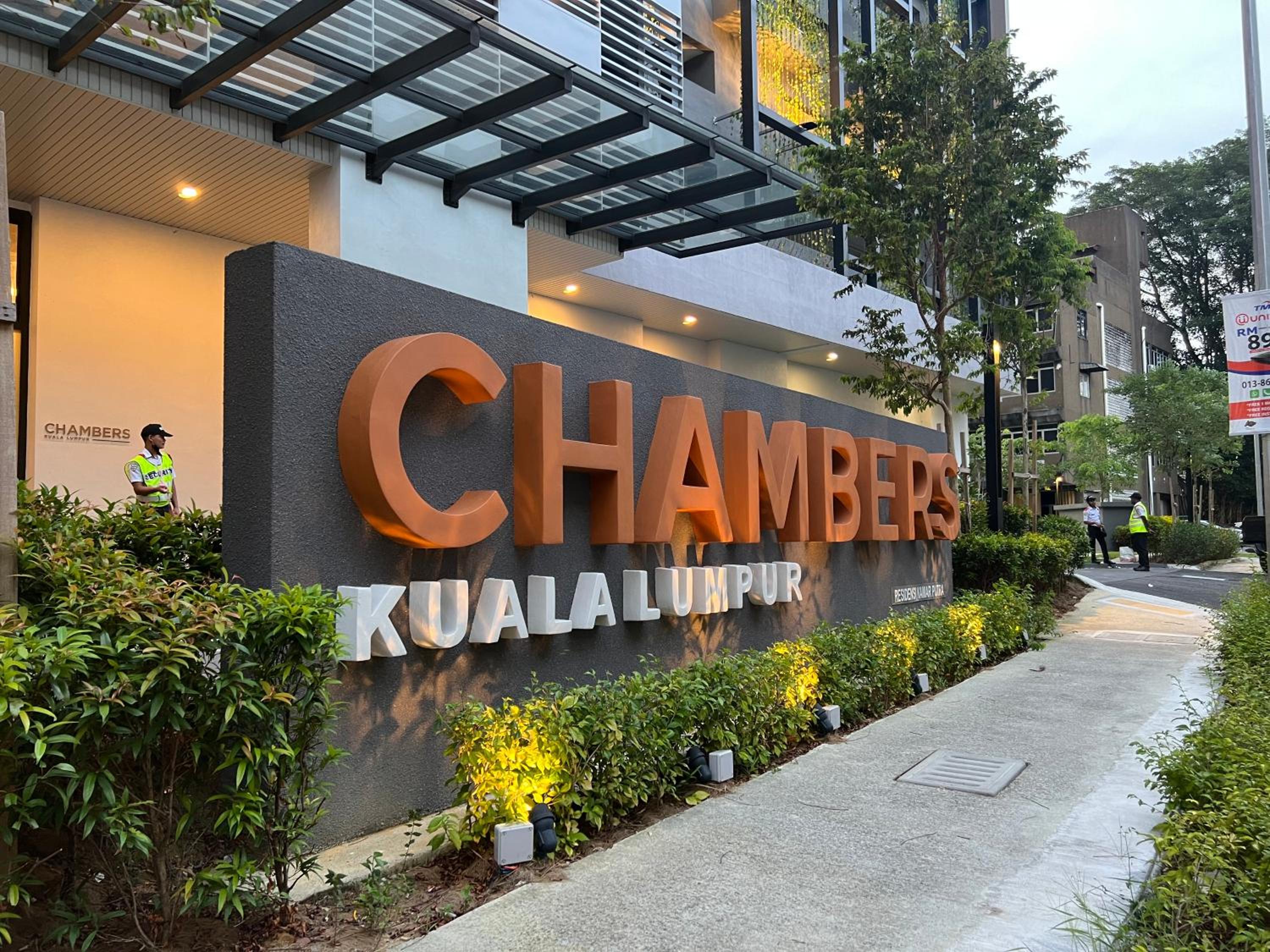 Chambers Couple studio Klcc