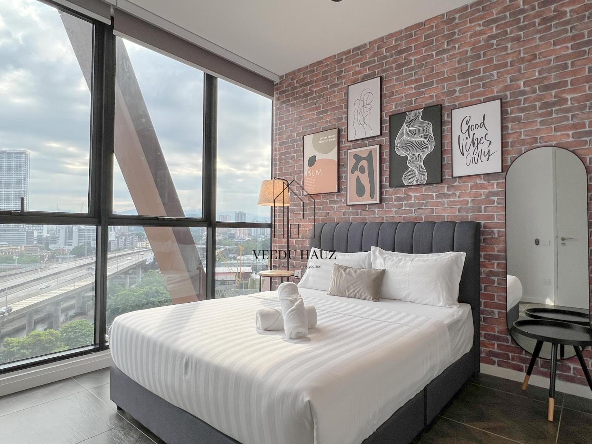 Scarletz Suites at KLCC by Veedu Hauz photo 1