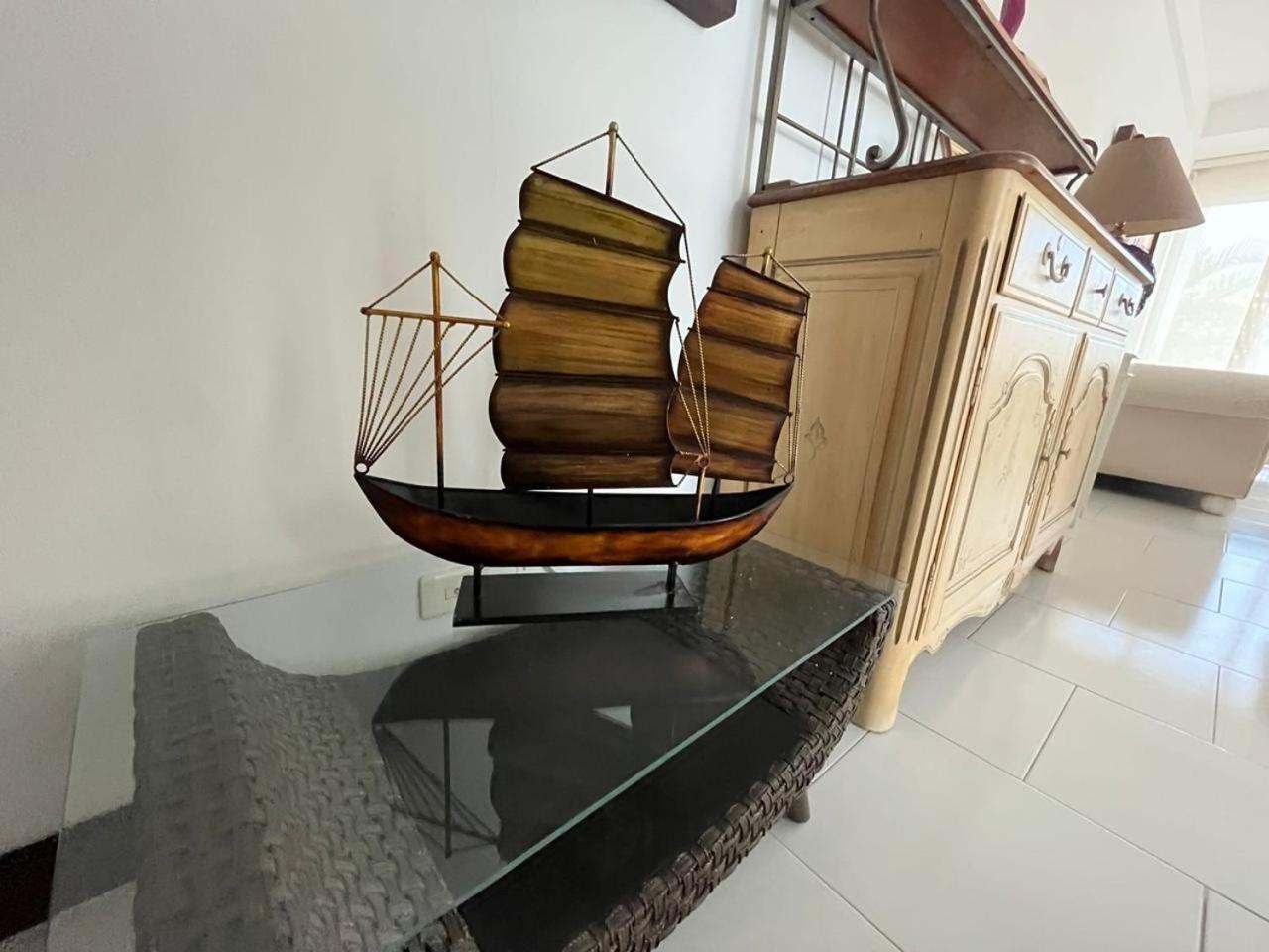Apartamento Frente a la Playa Morros 922