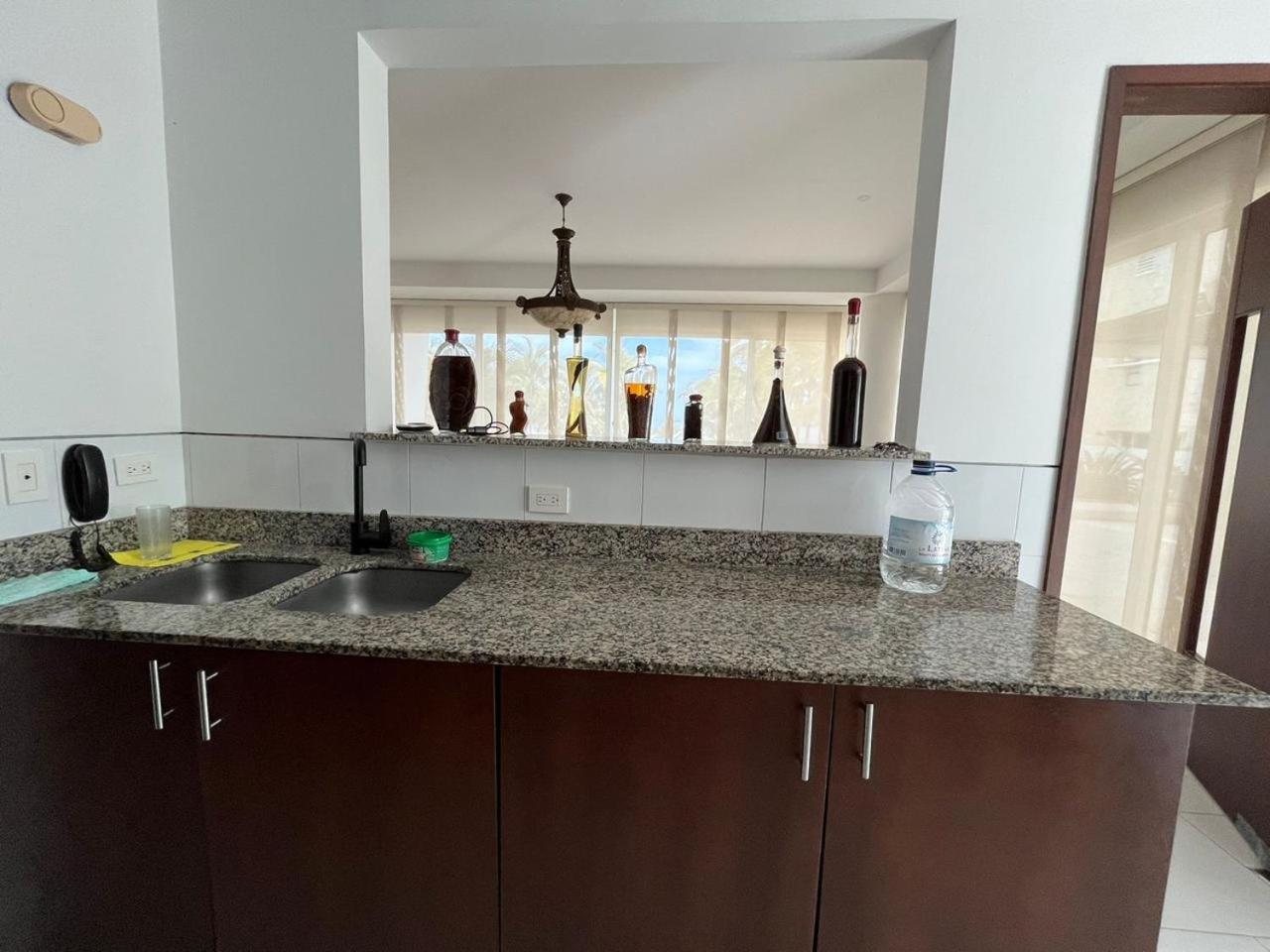Apartamento Frente a la Playa Morros 922