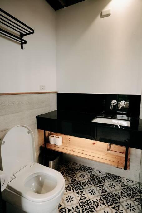 Photo 48