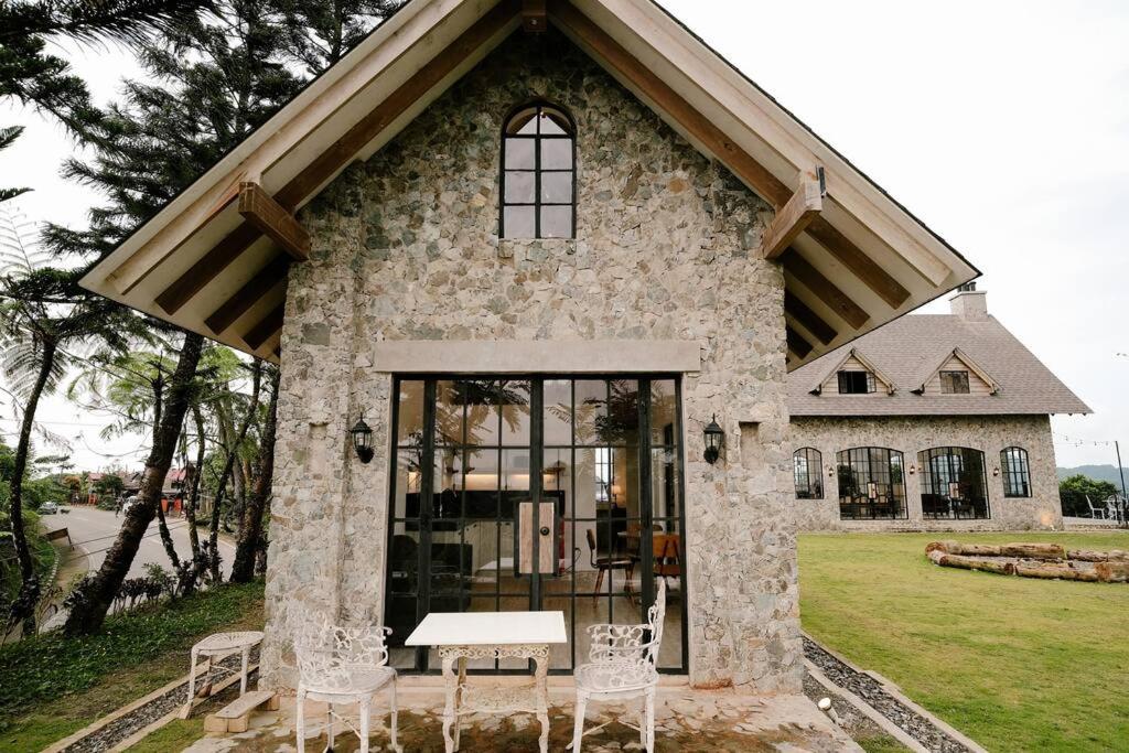 The Old Country Stone House view 4