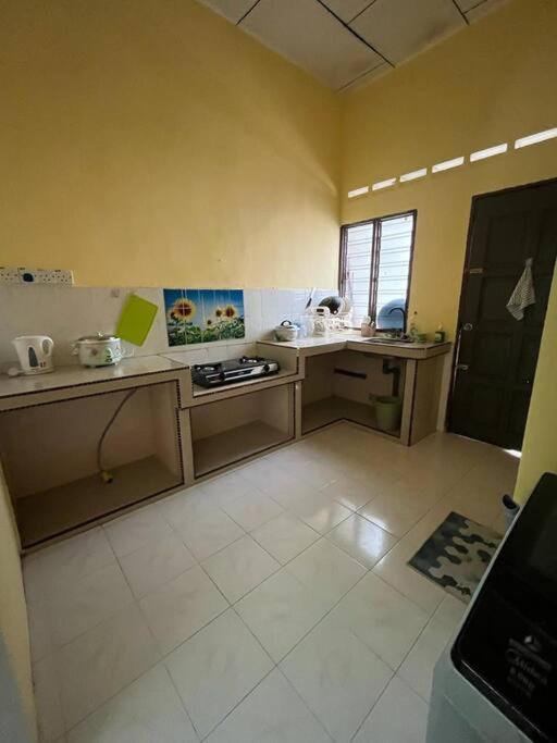 Hajjah Homestay Jln Rajawali Tg Agas photo 7