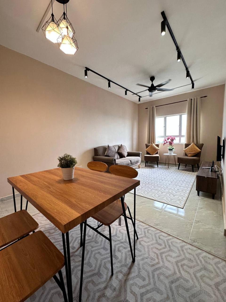 Cozy Apartment 3 Br CityView In KT Near Drawbridge photo 2