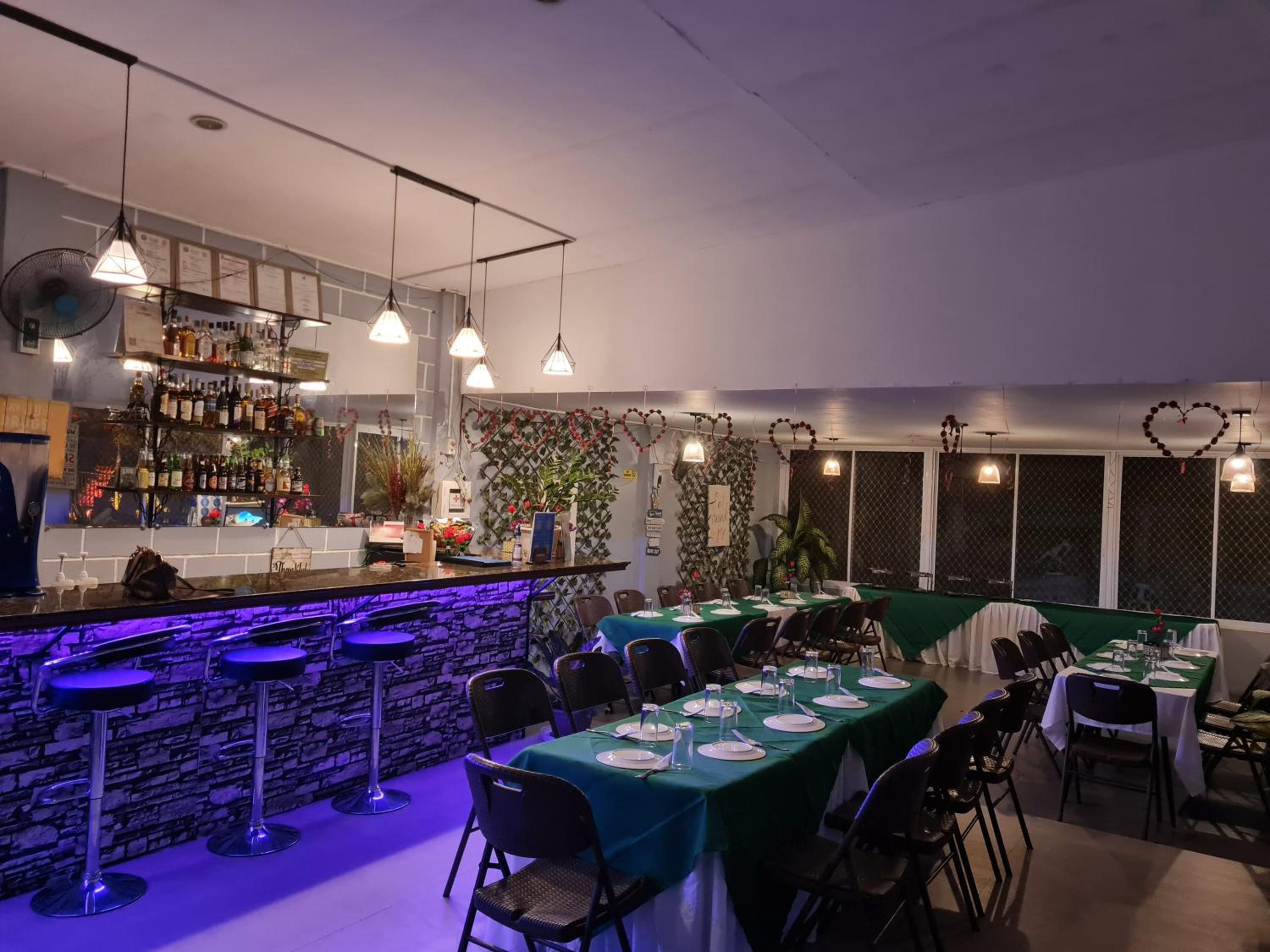 Hideaways Restobar and Resort
