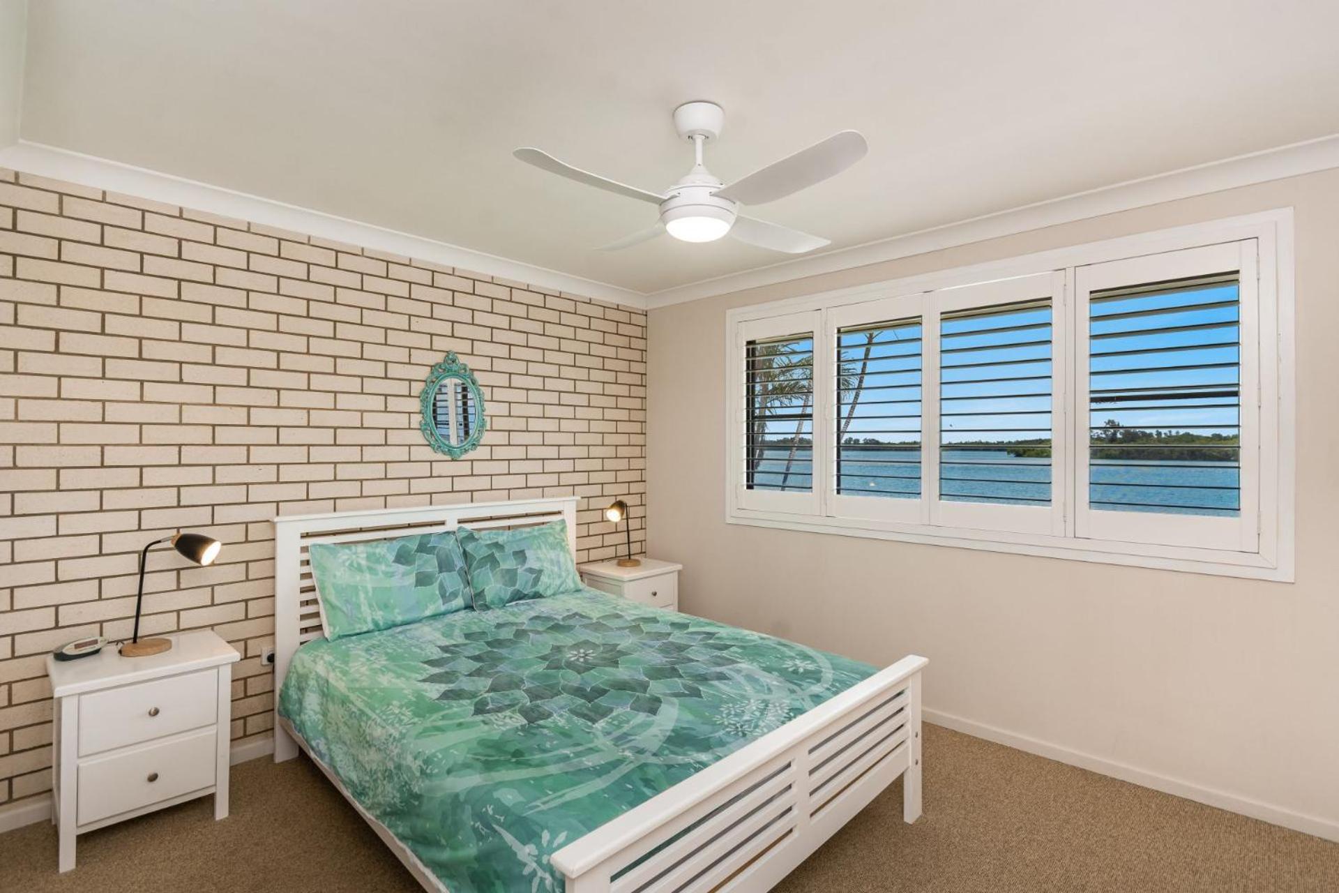 Peninsula Court Unit 9 - Absolute Waterfront Escape - Holiday Yamba