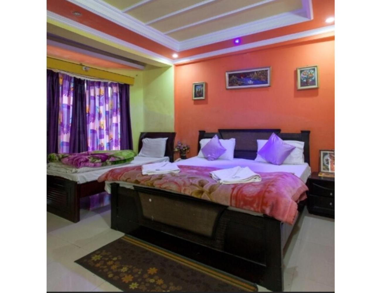 Hotel Nanda Lokpal, Ghangaria view 3