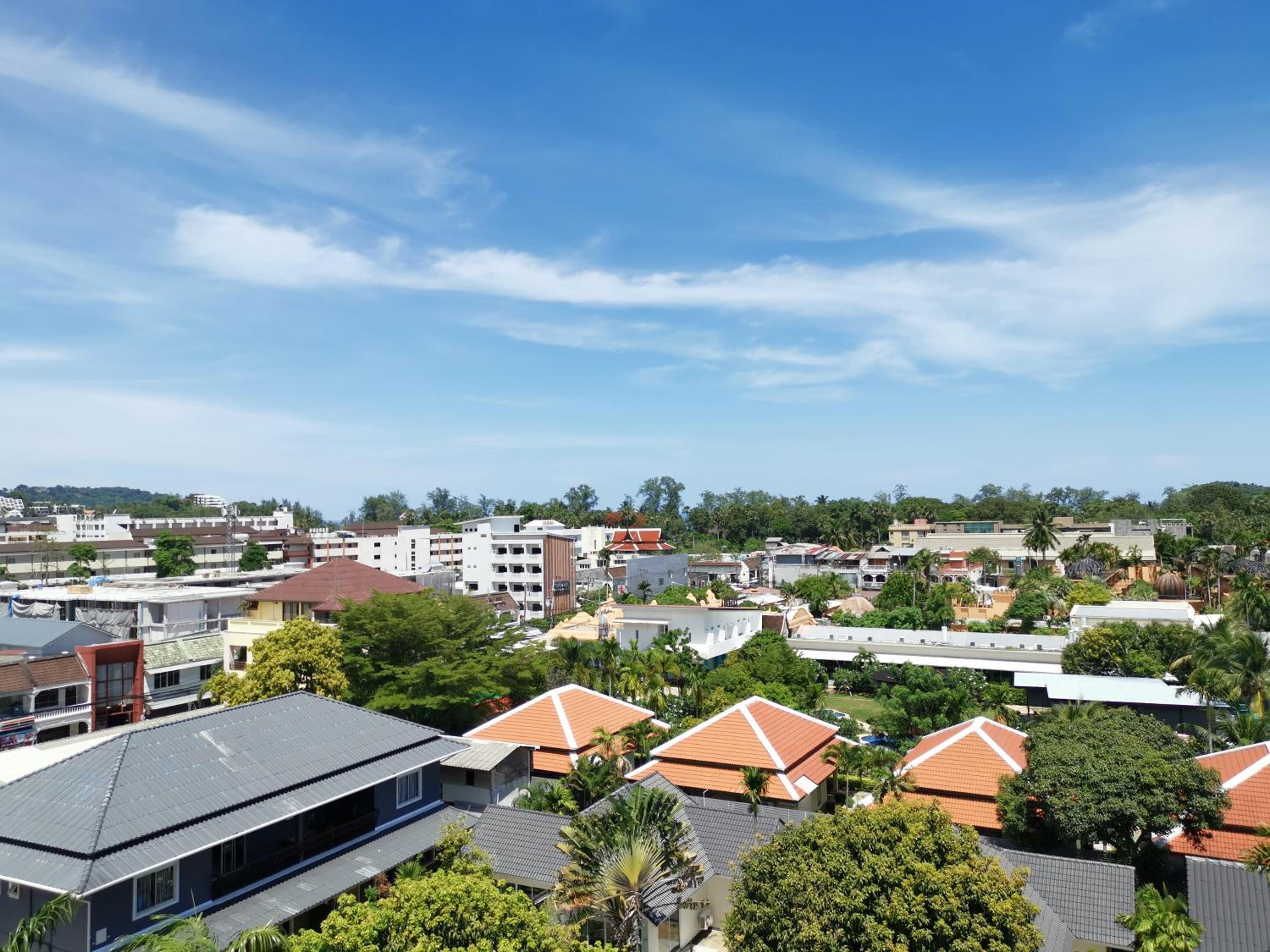 7 Floor - Ozone Condotel near Kata beach by 15 minutes walking