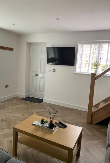 The Lodge at Crown Point, Entire Place, Private Secure Parking, EV Point, Brand new view 5