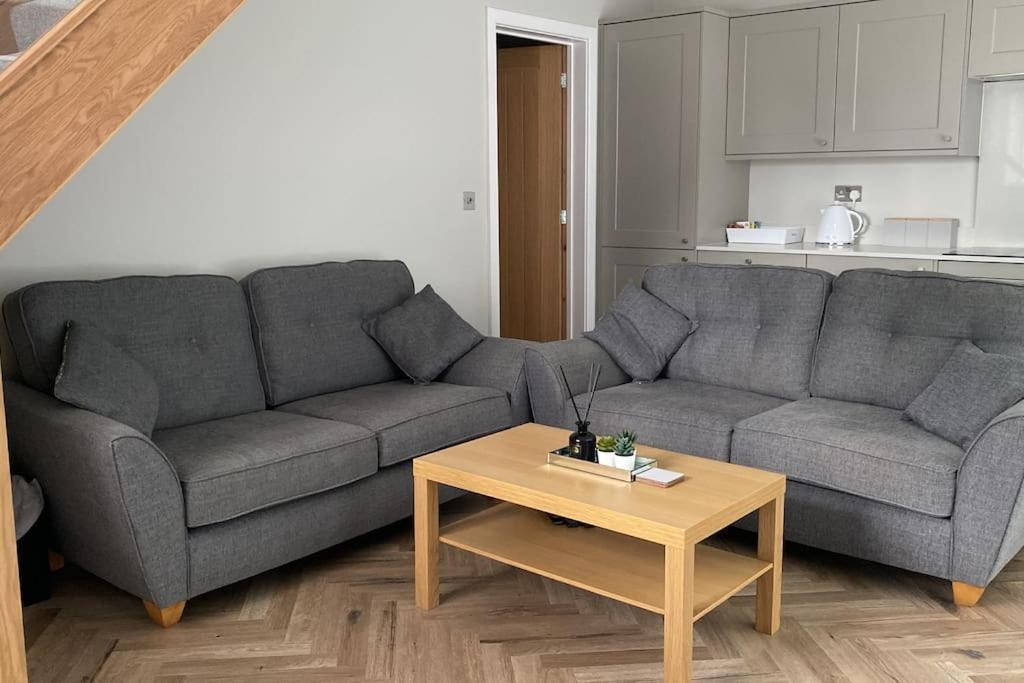 The Lodge at Crown Point, Entire Place, Private Secure Parking, EV Point, Brand new view 4