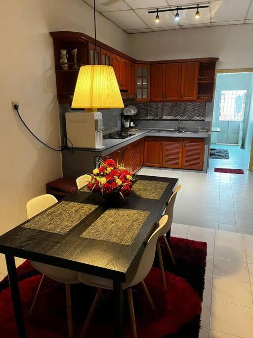 Manjung Modern + Cozy Terrace Home photo 3