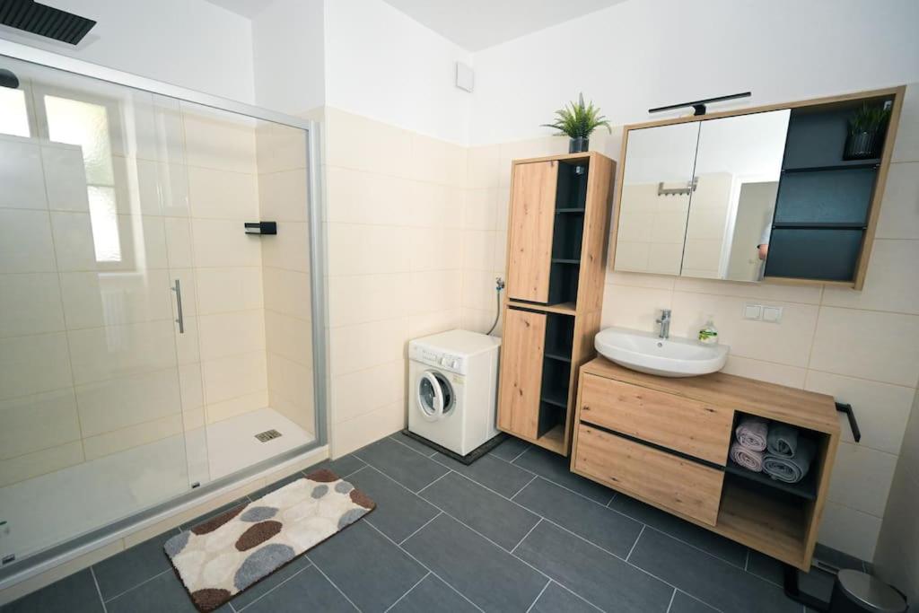 Perfect Apartment Near @ City-Center