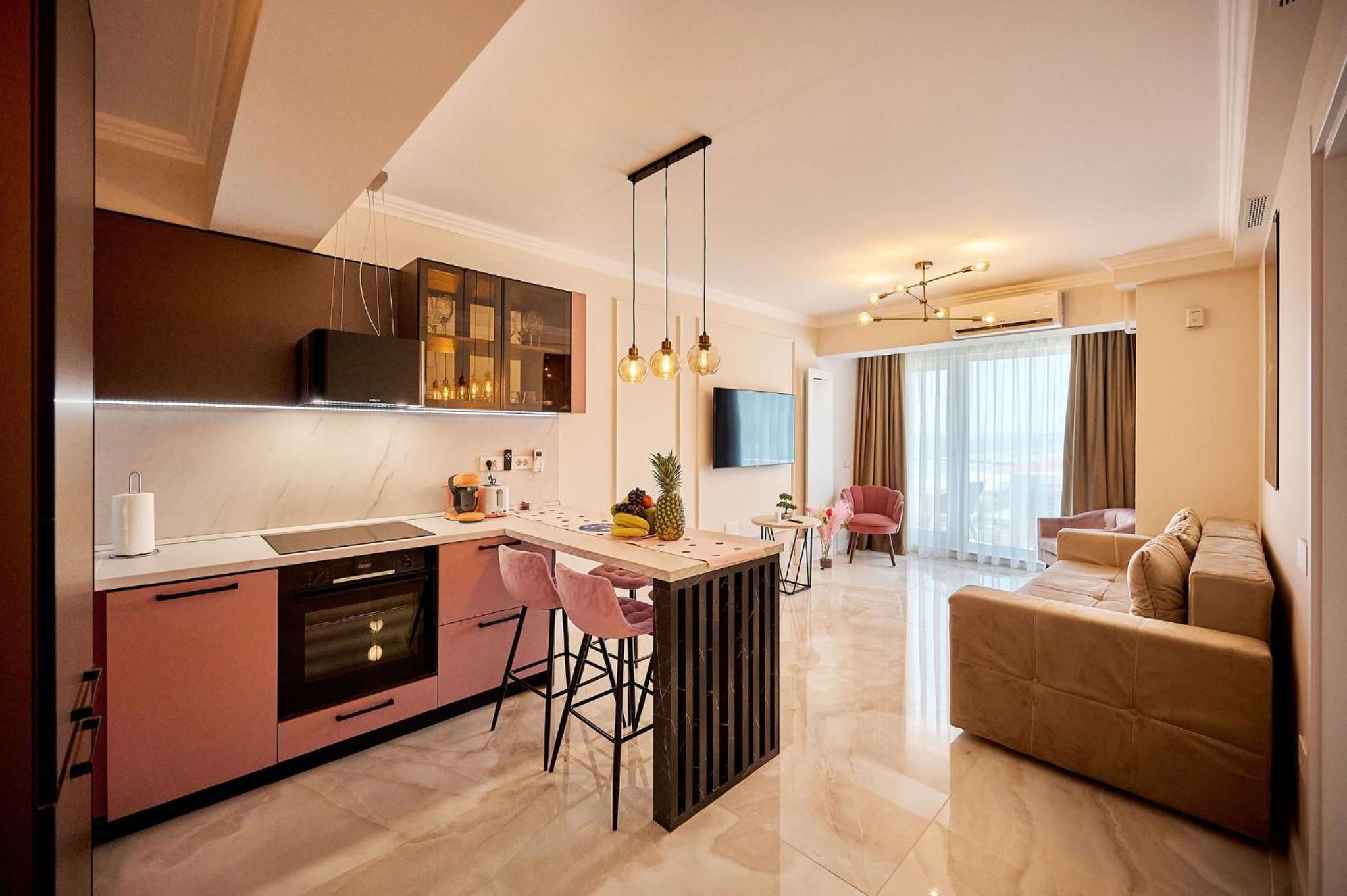 Wave n’ Sea Apartment in Infinity Beach Resort - parking view 4