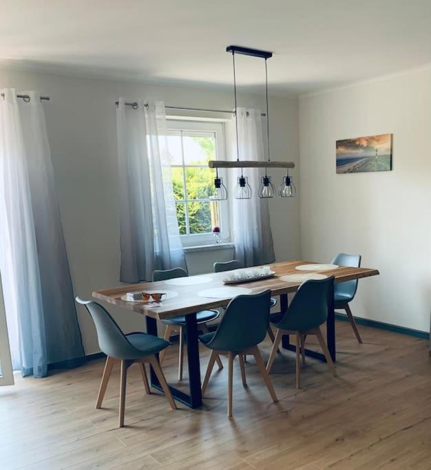Naturstrand Apartment - 86m² - 4 Betten - Parkplatz