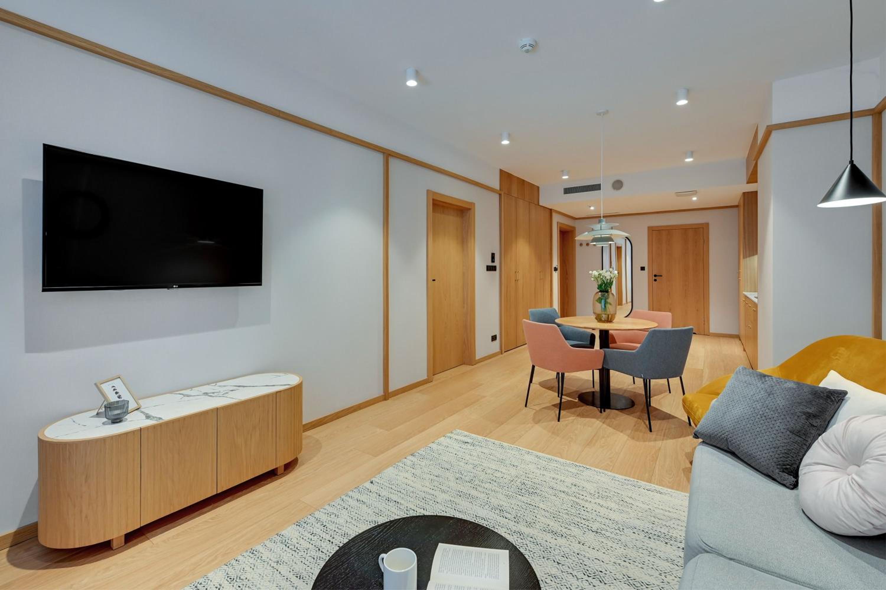 Flatbook - City Center Apartments Granaria I