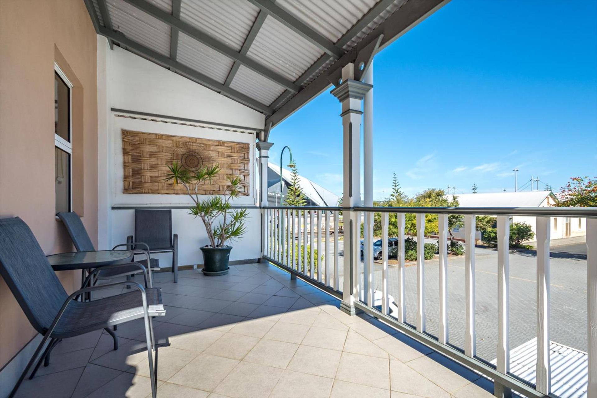 Foreshore Apartment 104