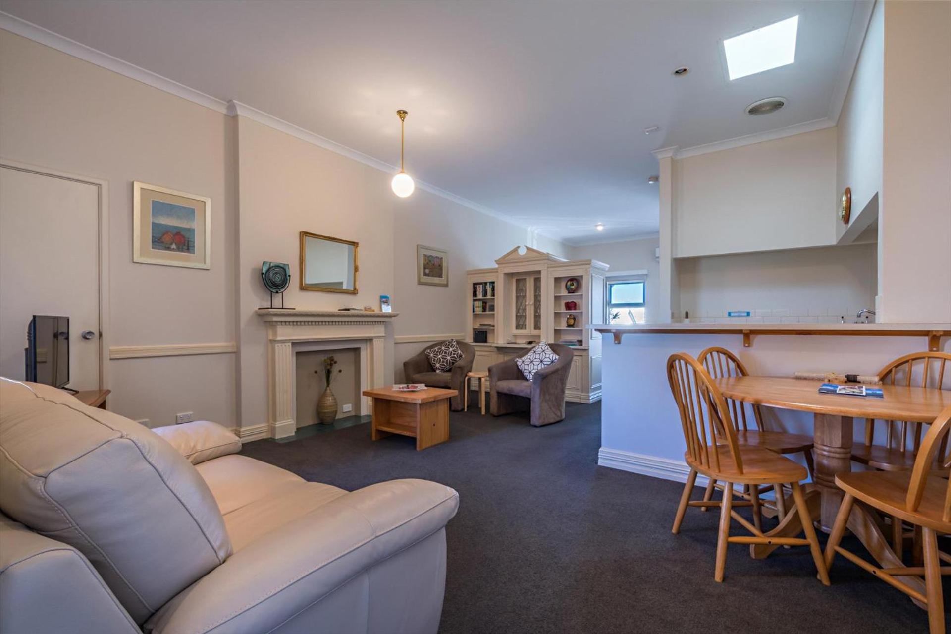 Foreshore Apartment 104