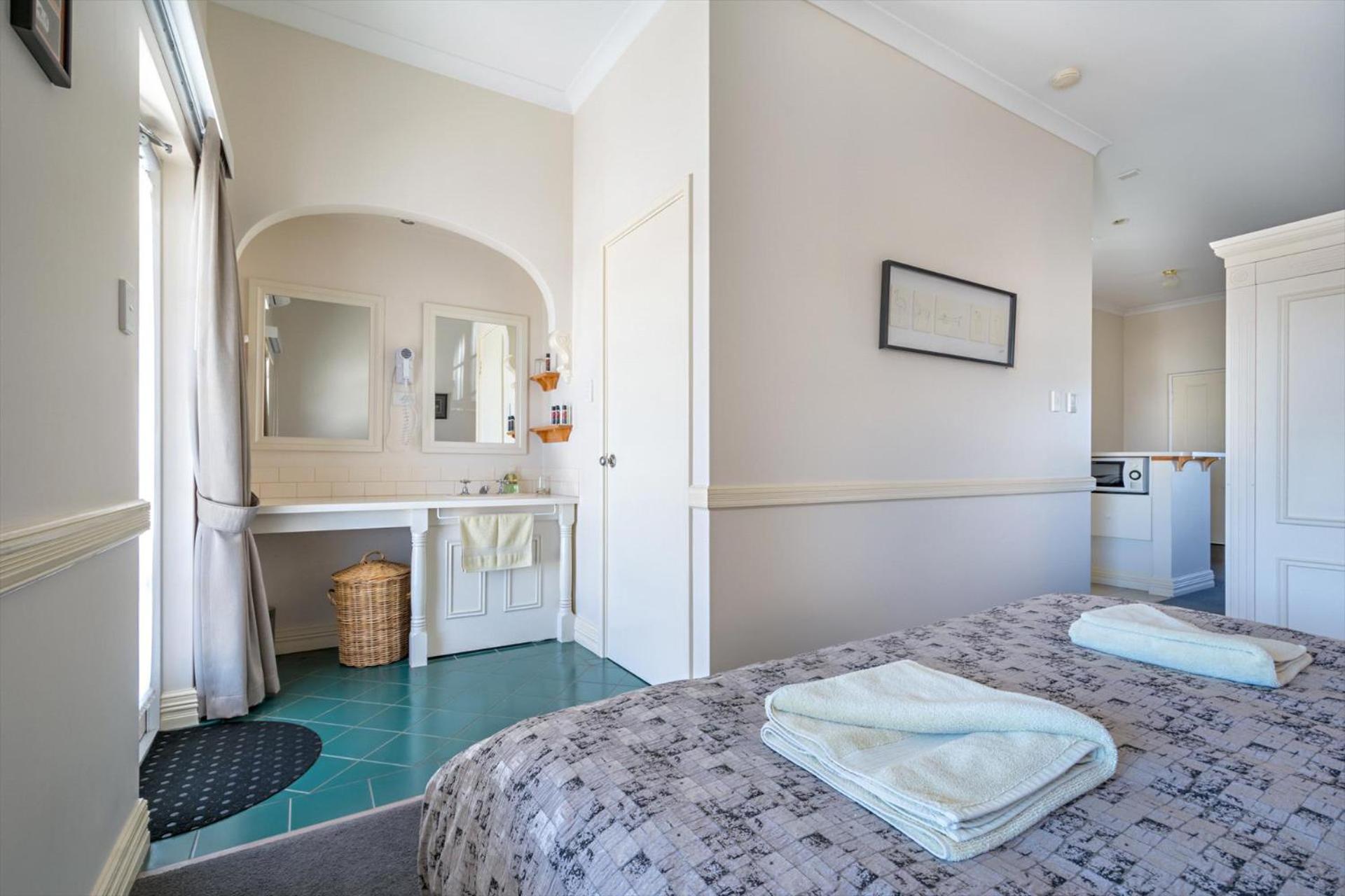 Foreshore Apartment 104