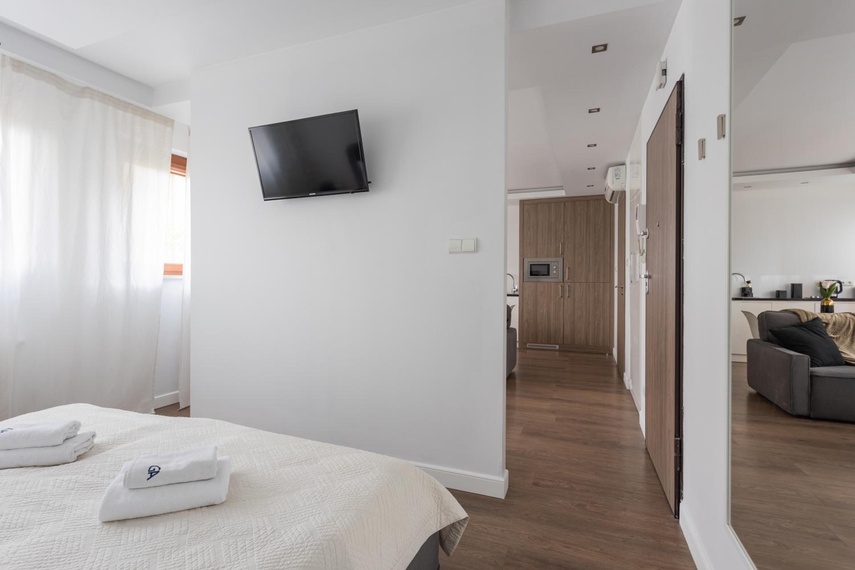 Golden Apartments - Browary Warszawskie Elegant & Cozy in Central Warsaw Wronia