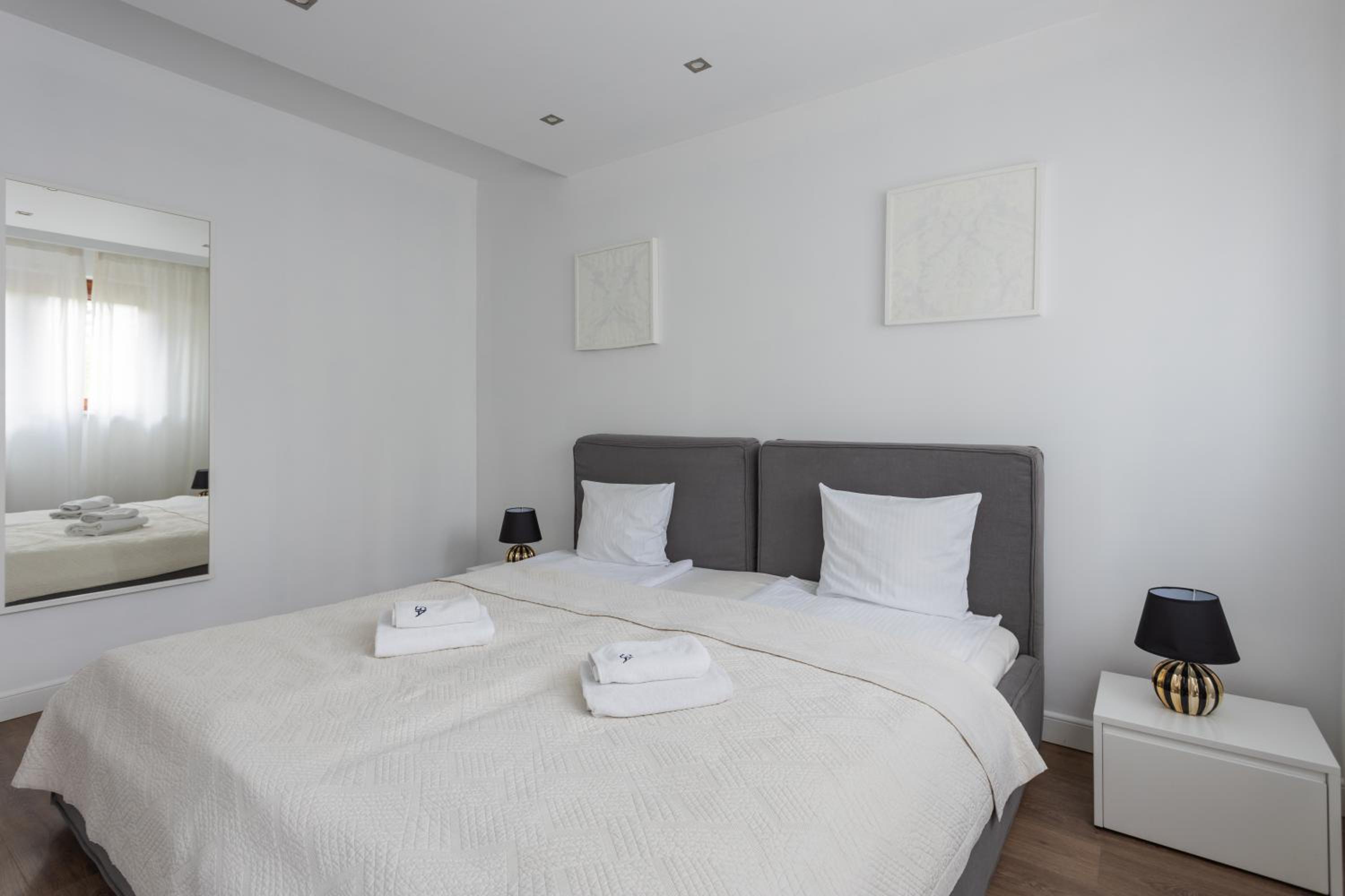 Golden Apartments - Browary Warszawskie Elegant & Cozy in Central Warsaw Wronia
