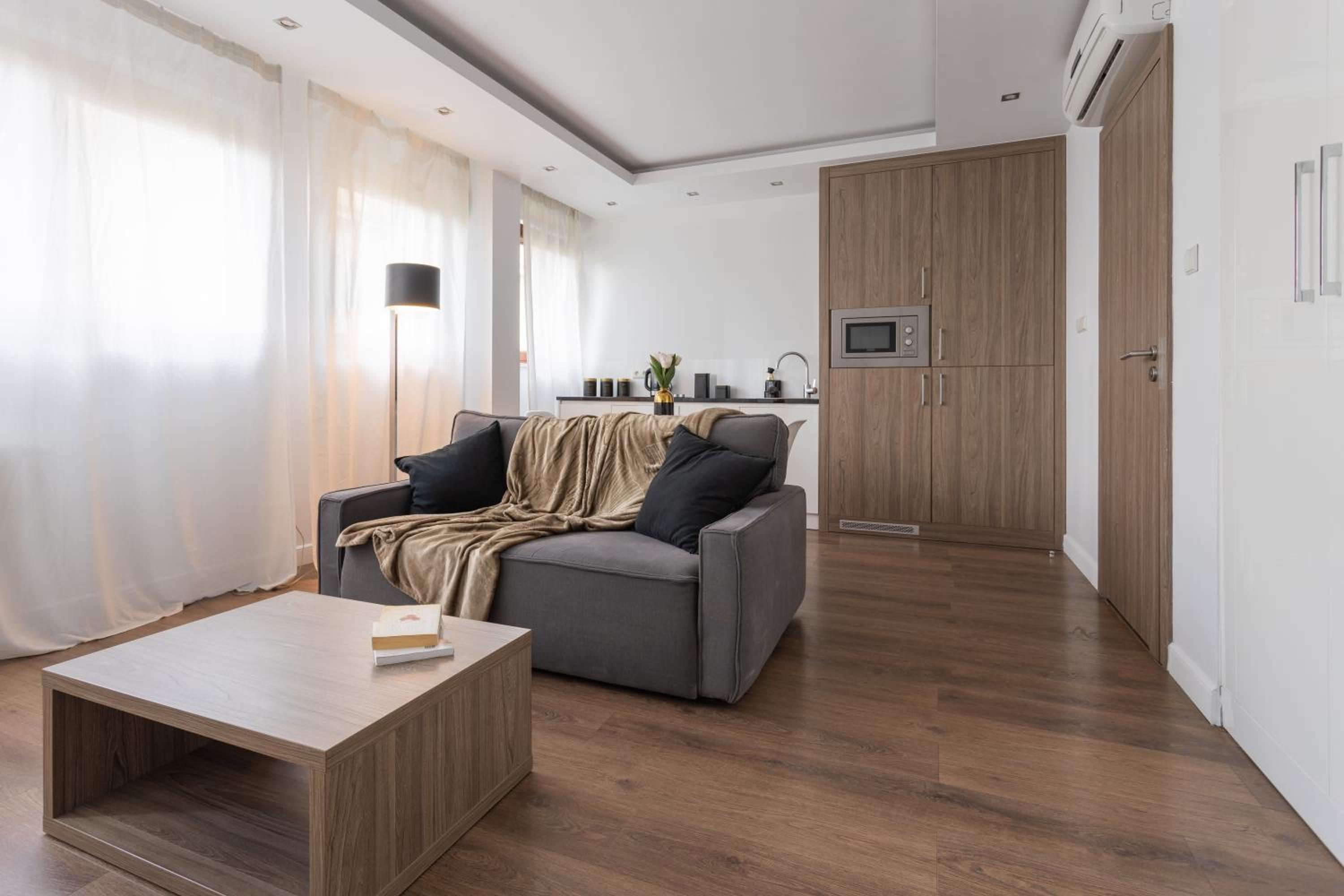 Golden Apartments - Browary Warszawskie Elegant & Cozy in Central Warsaw Wronia