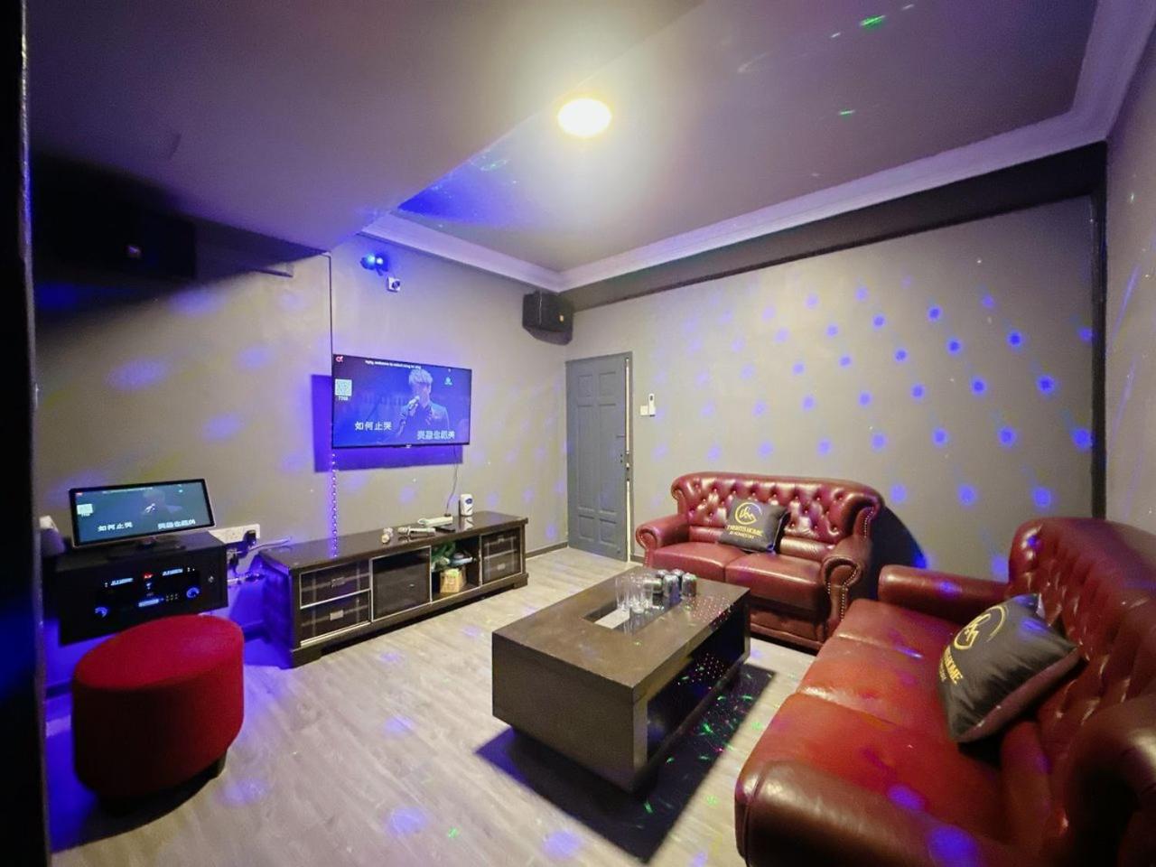 B04 Modern Deluxe Homestay