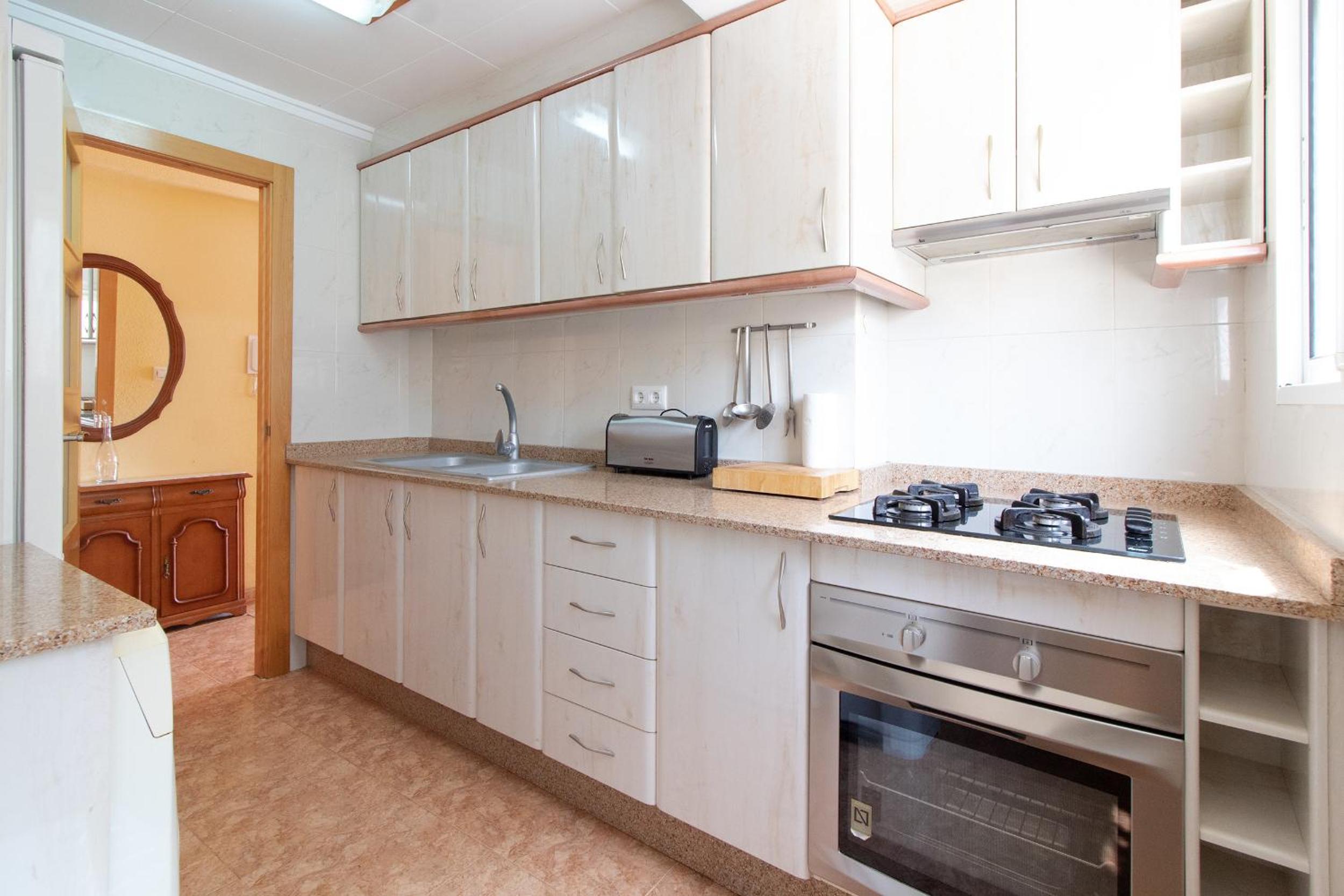 Global Properties, Apartamento en primera linea de playa en Canet