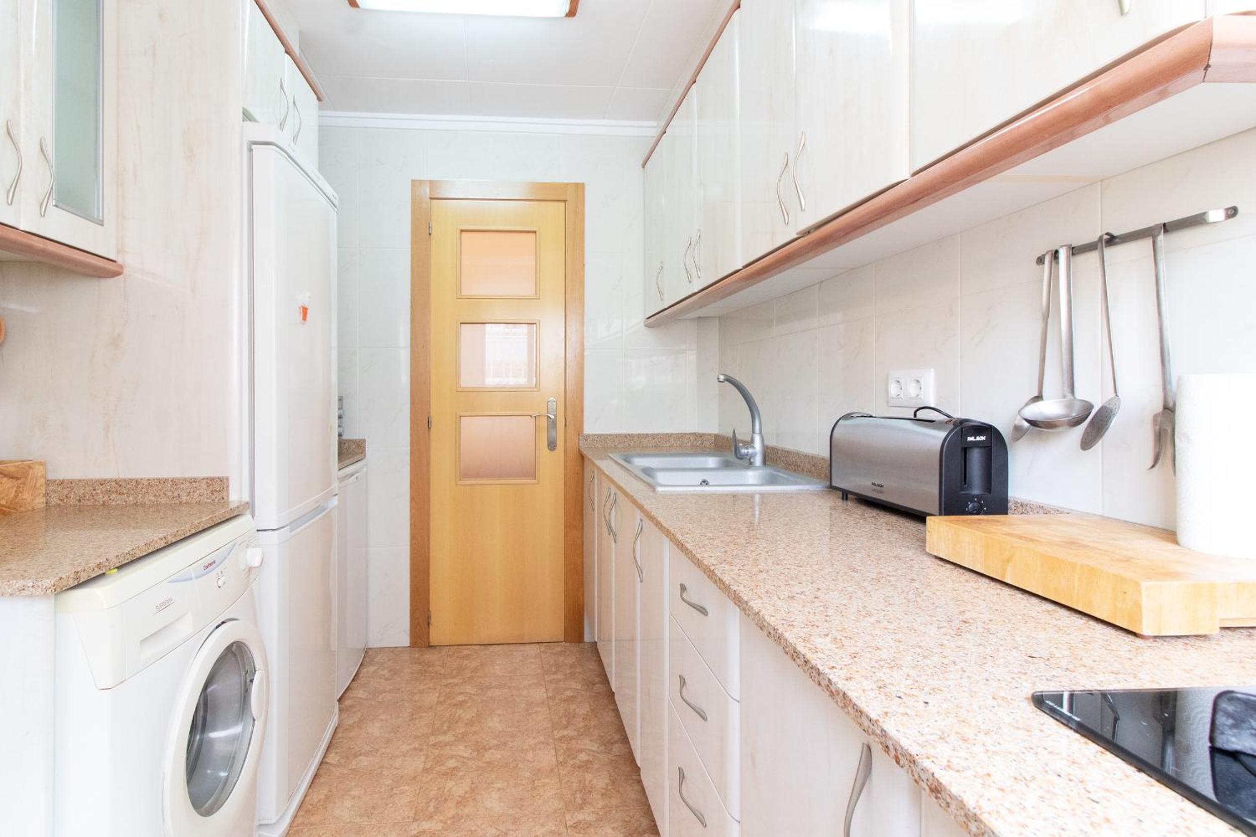 Global Properties, Apartamento en primera linea de playa en Canet