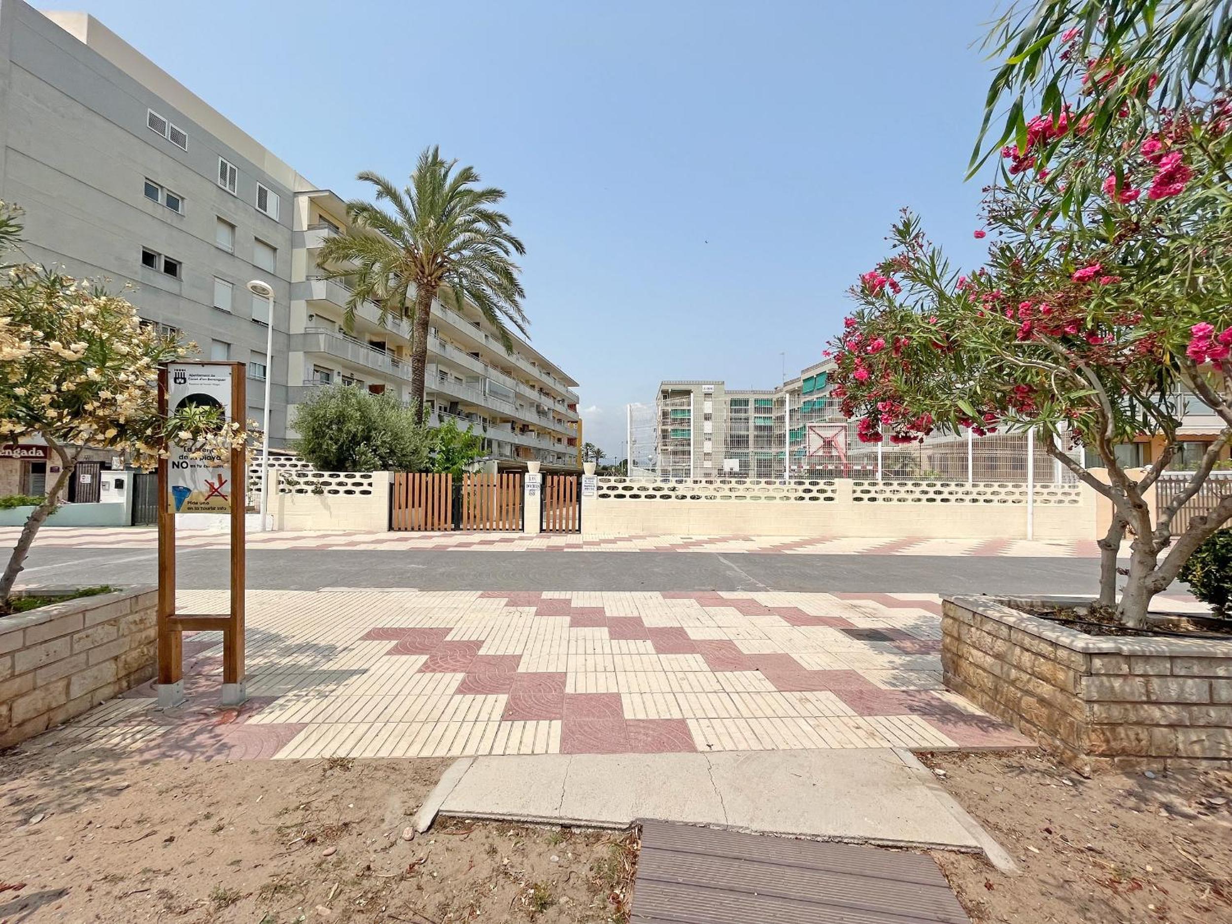 Global Properties, Apartamento en primera linea de playa en Canet