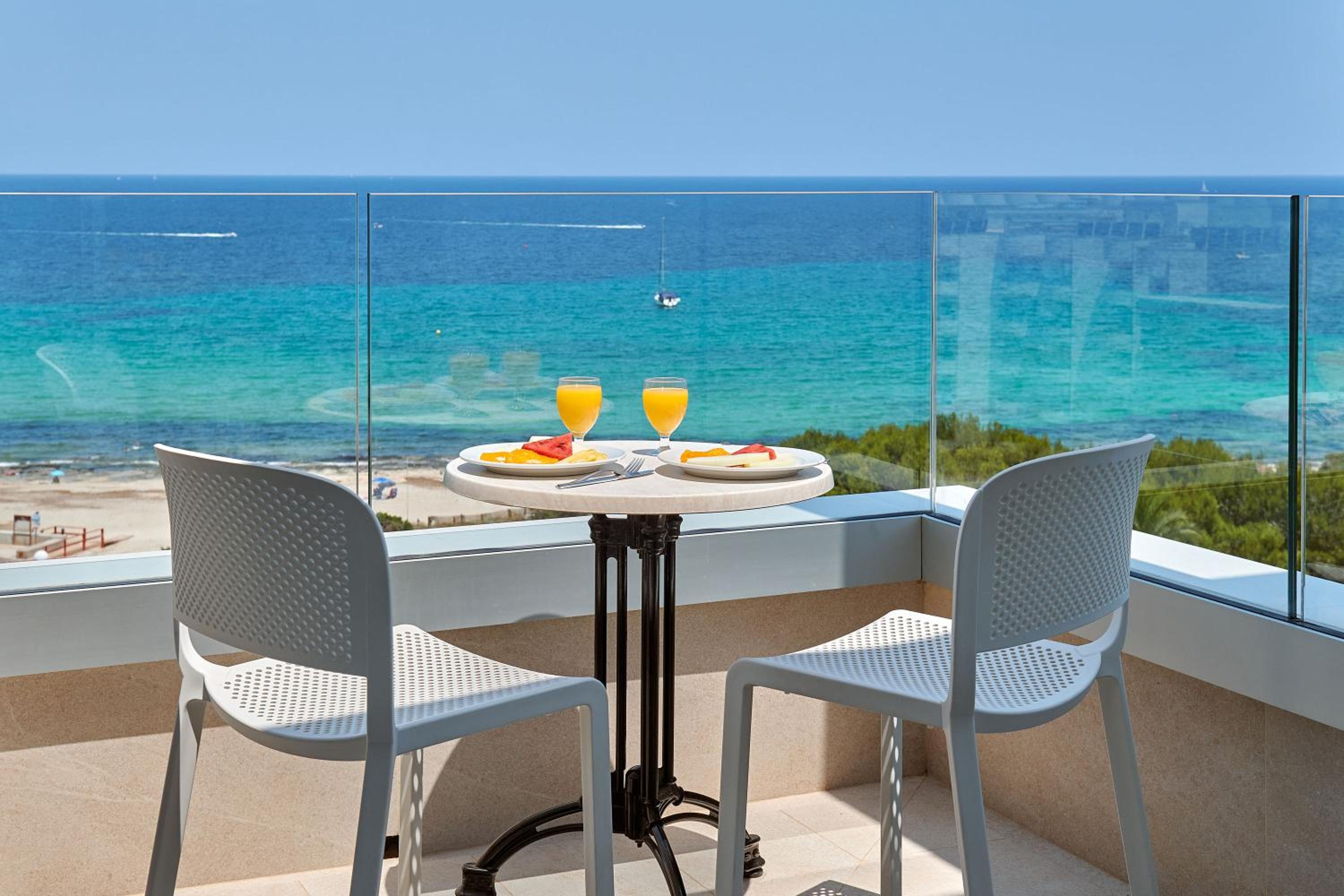 Hipotels Bahía Grande Aparthotel