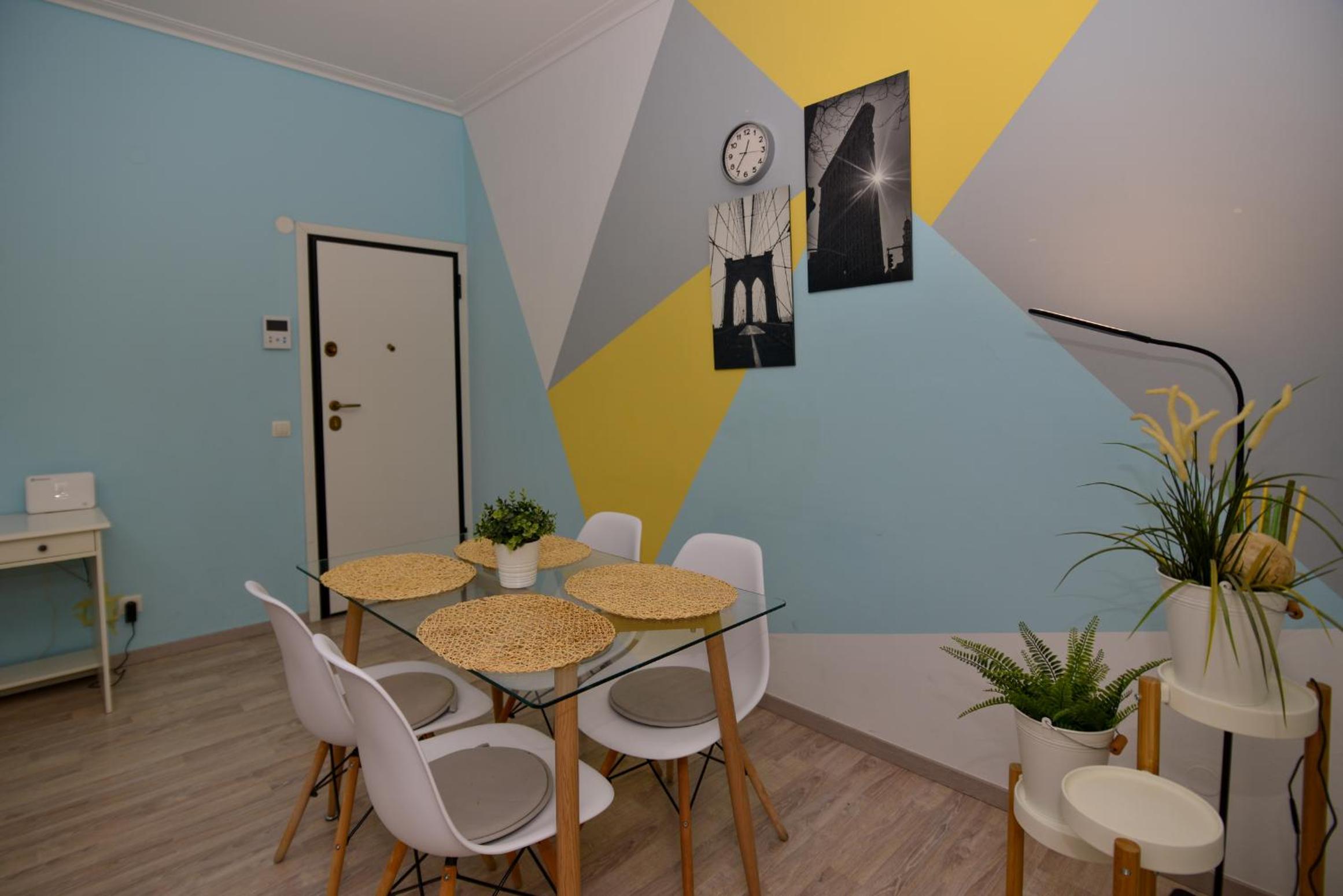 Athens central apartment in front of metro Syntagm