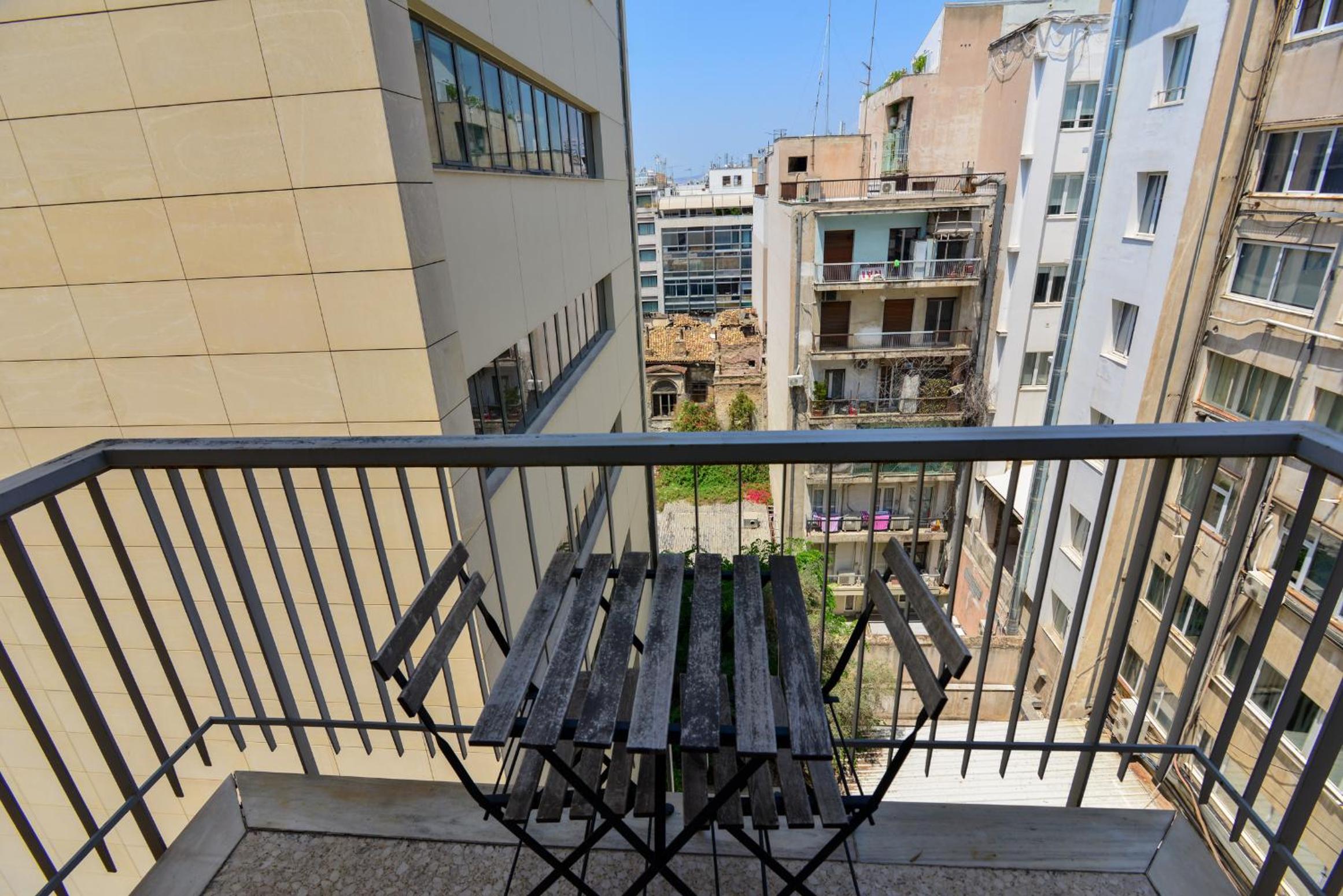 Athens central apartment in front of metro Syntagm