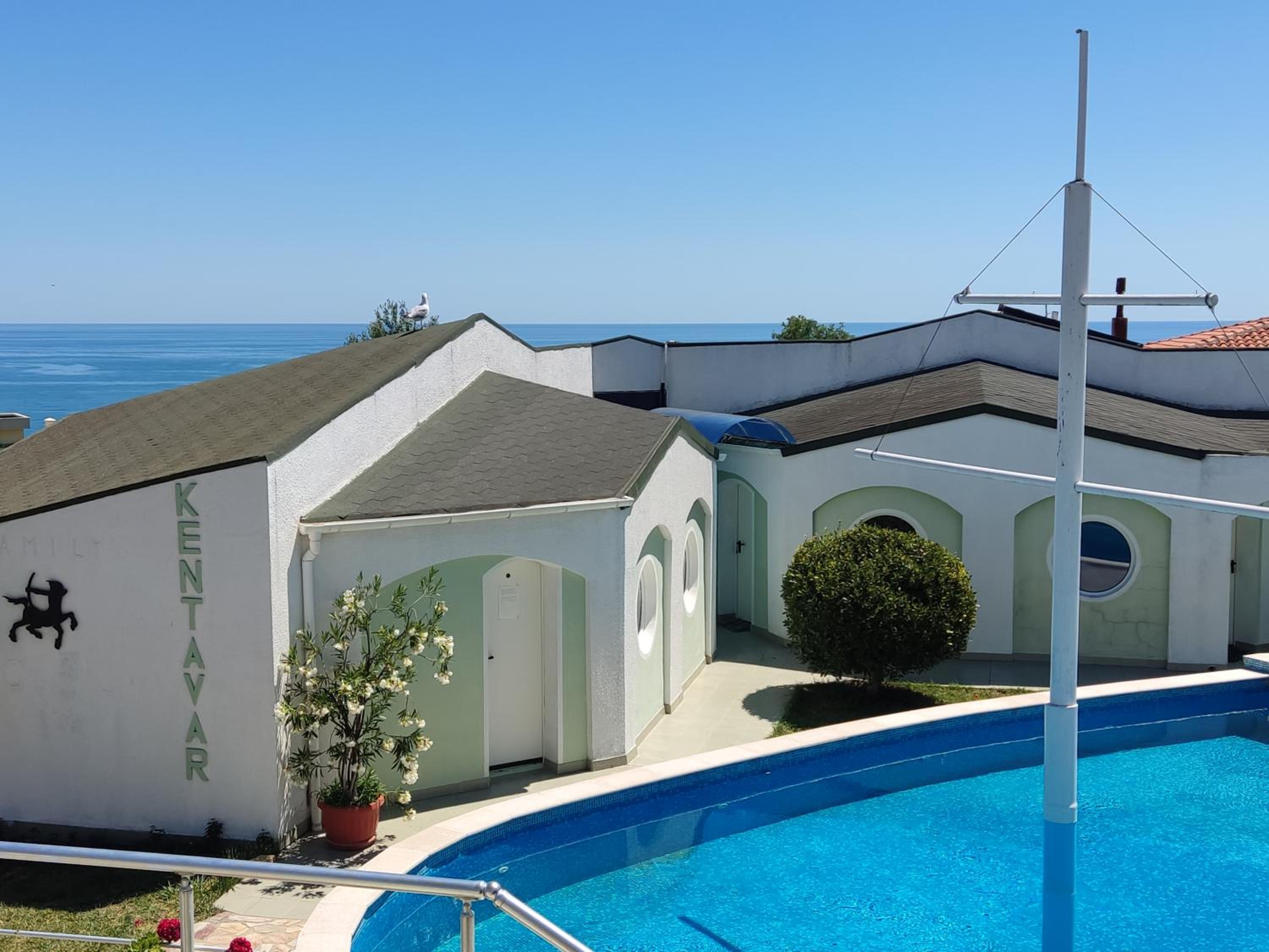 Family Hotel Kentavar 2