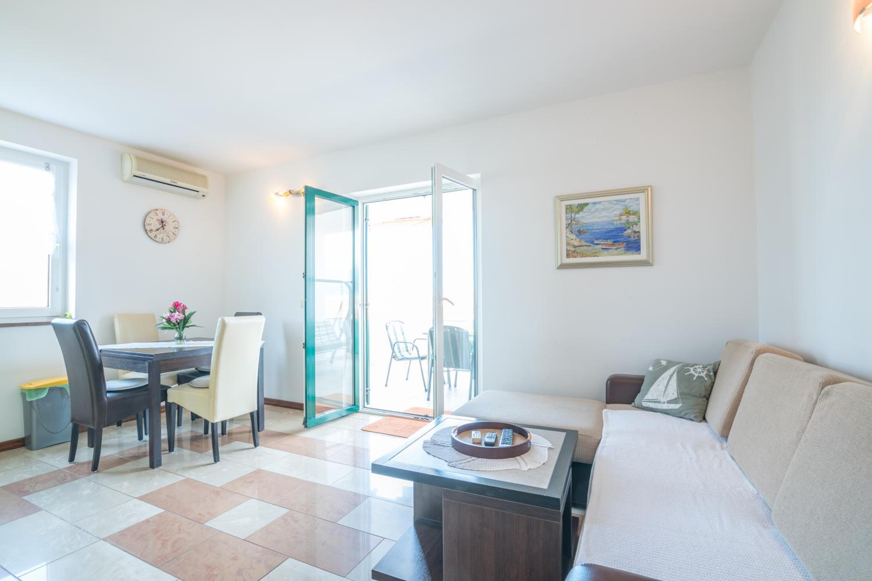 Apartment Valerija