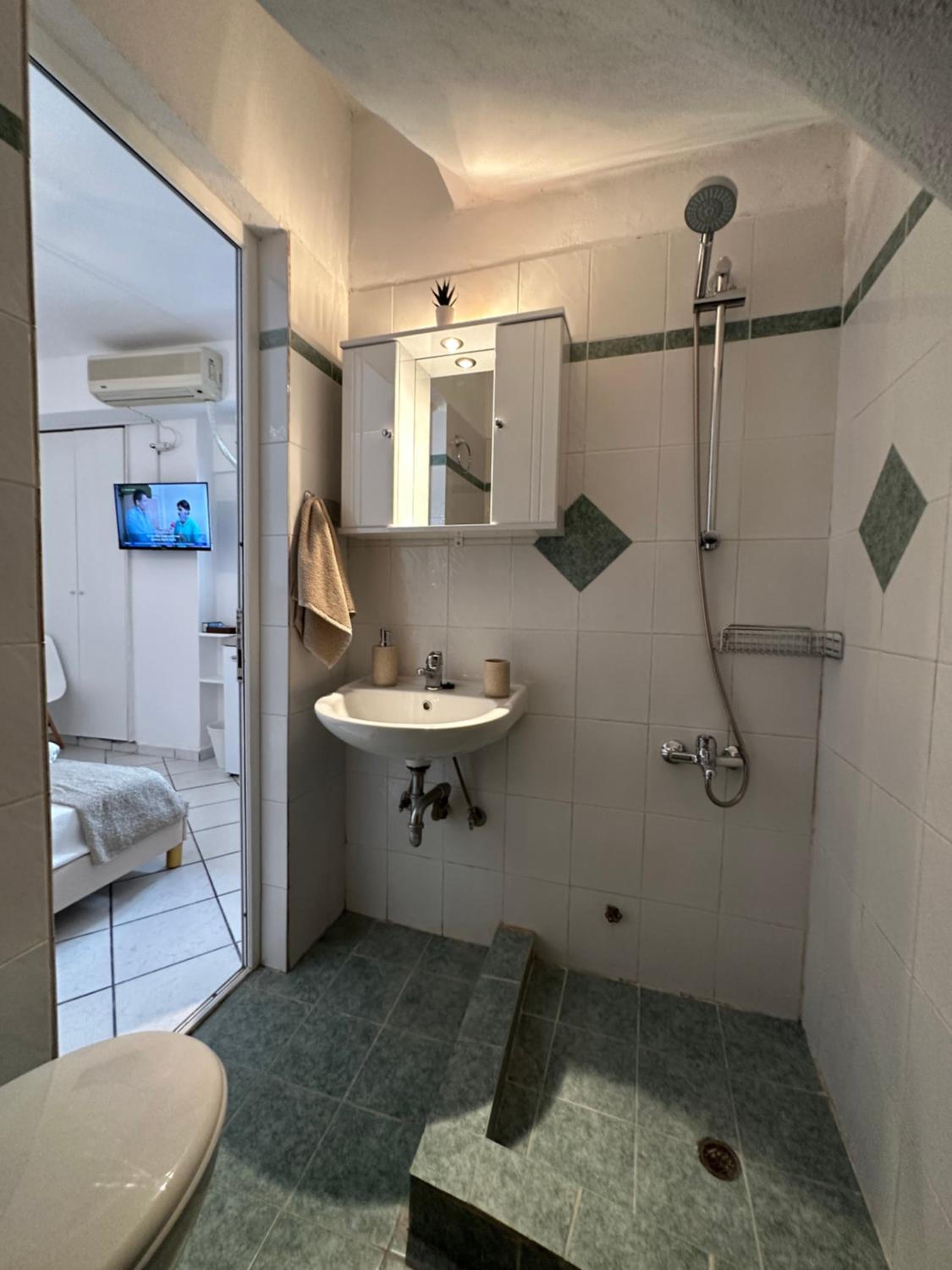 Valente Rooms Kythira
