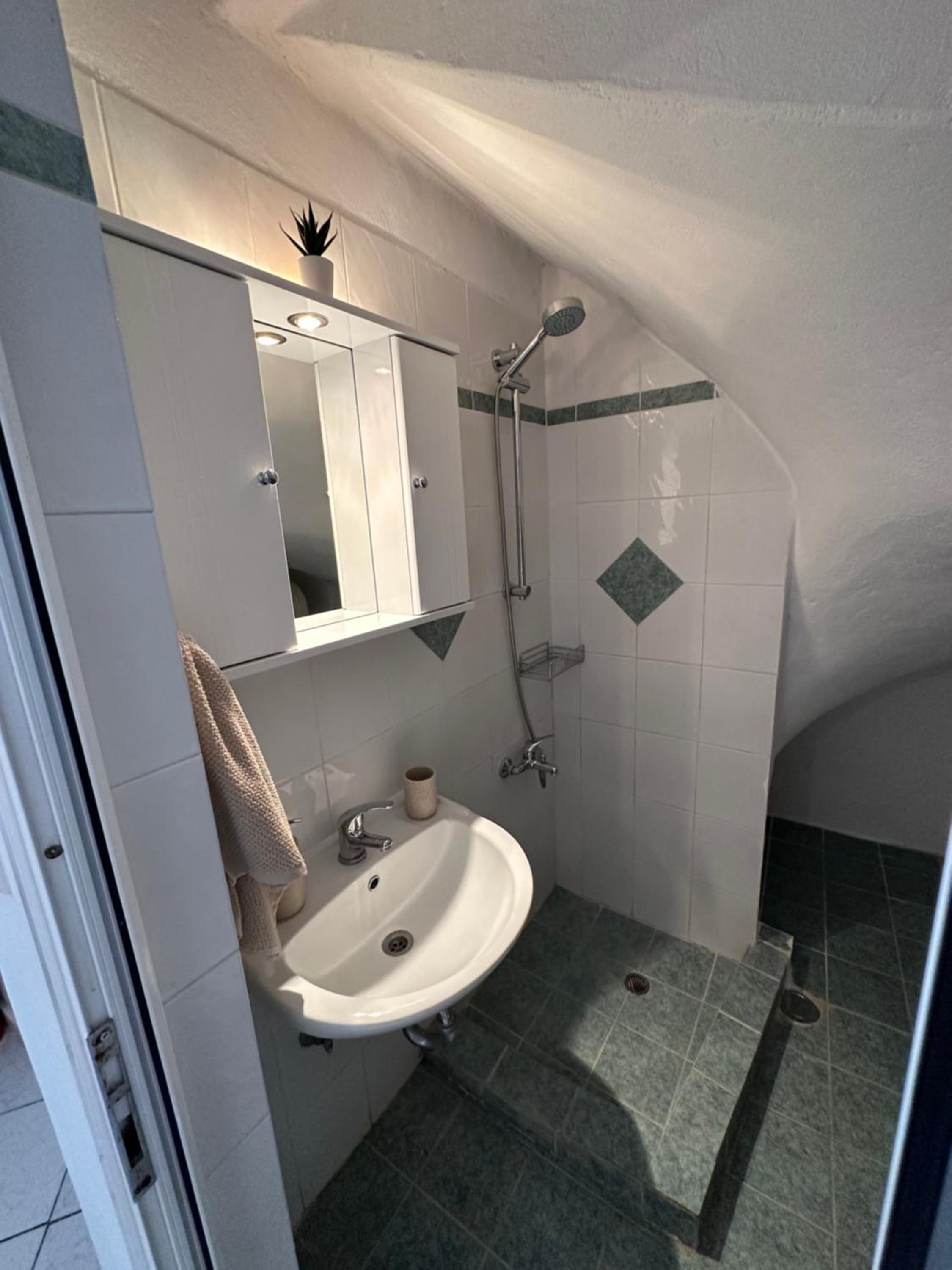Valente Rooms Kythira