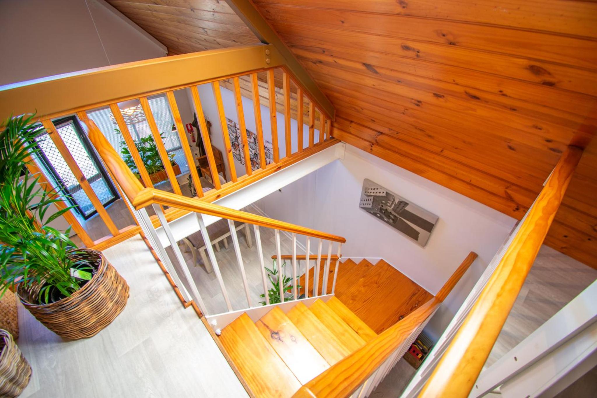 Annie's Place - a downtown, mezzanine apartment