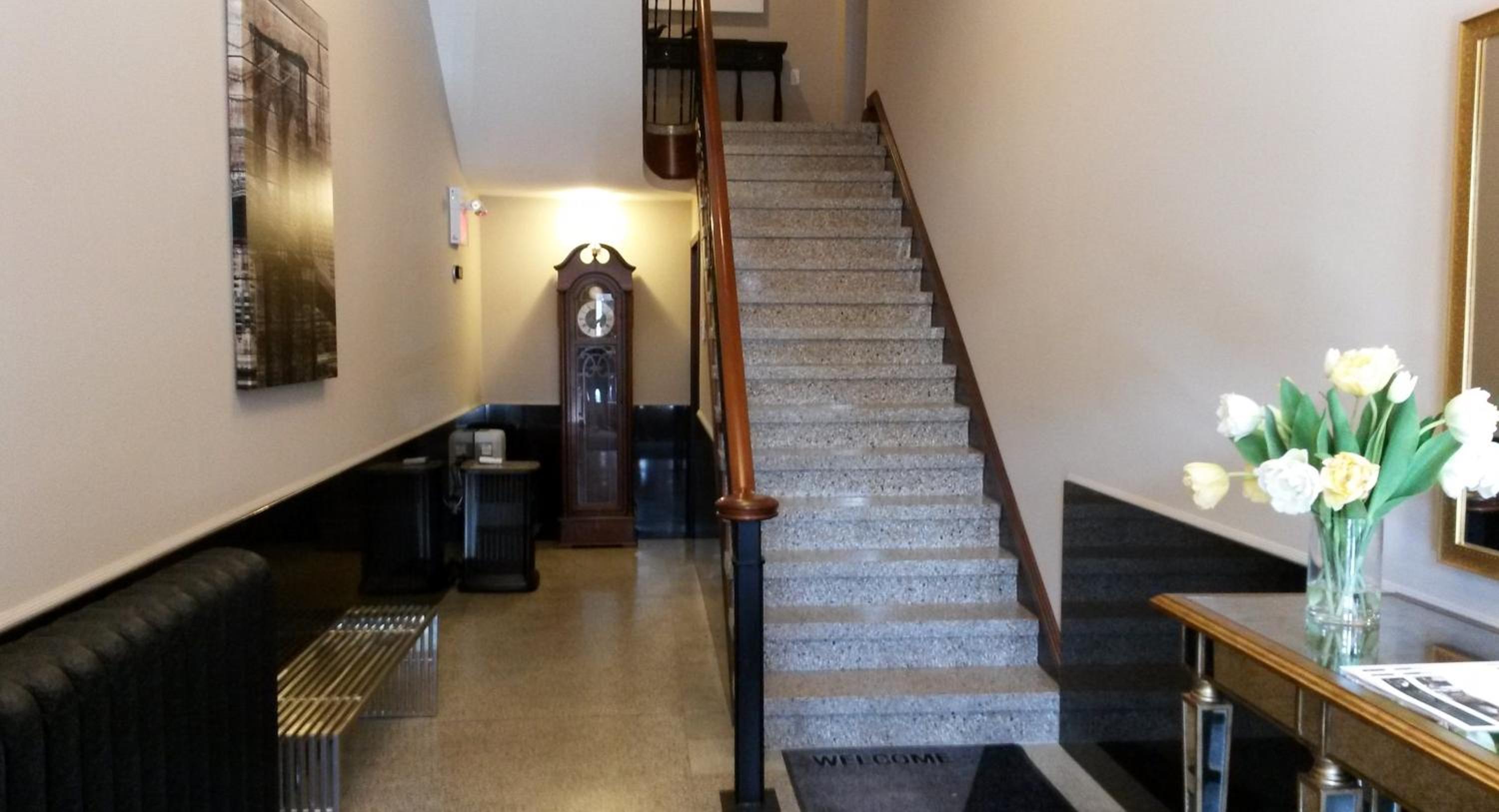 Guelph Vacations - Western Hotel Executive Suites - Property Image 51