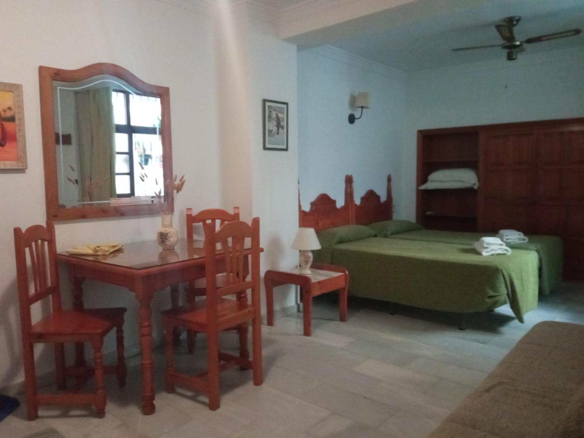 Apartamentos Pepe Mesa