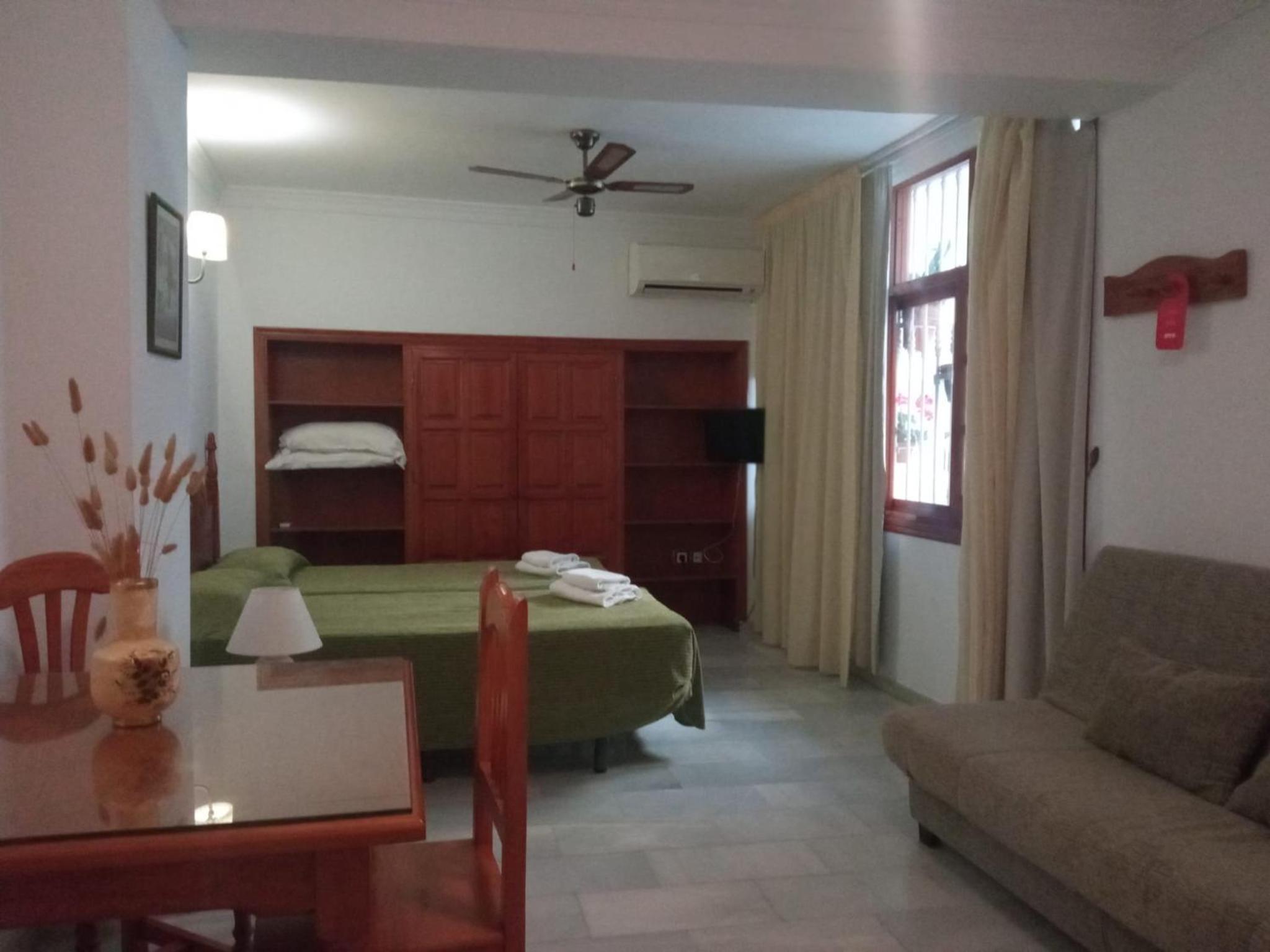 Apartamentos Pepe Mesa