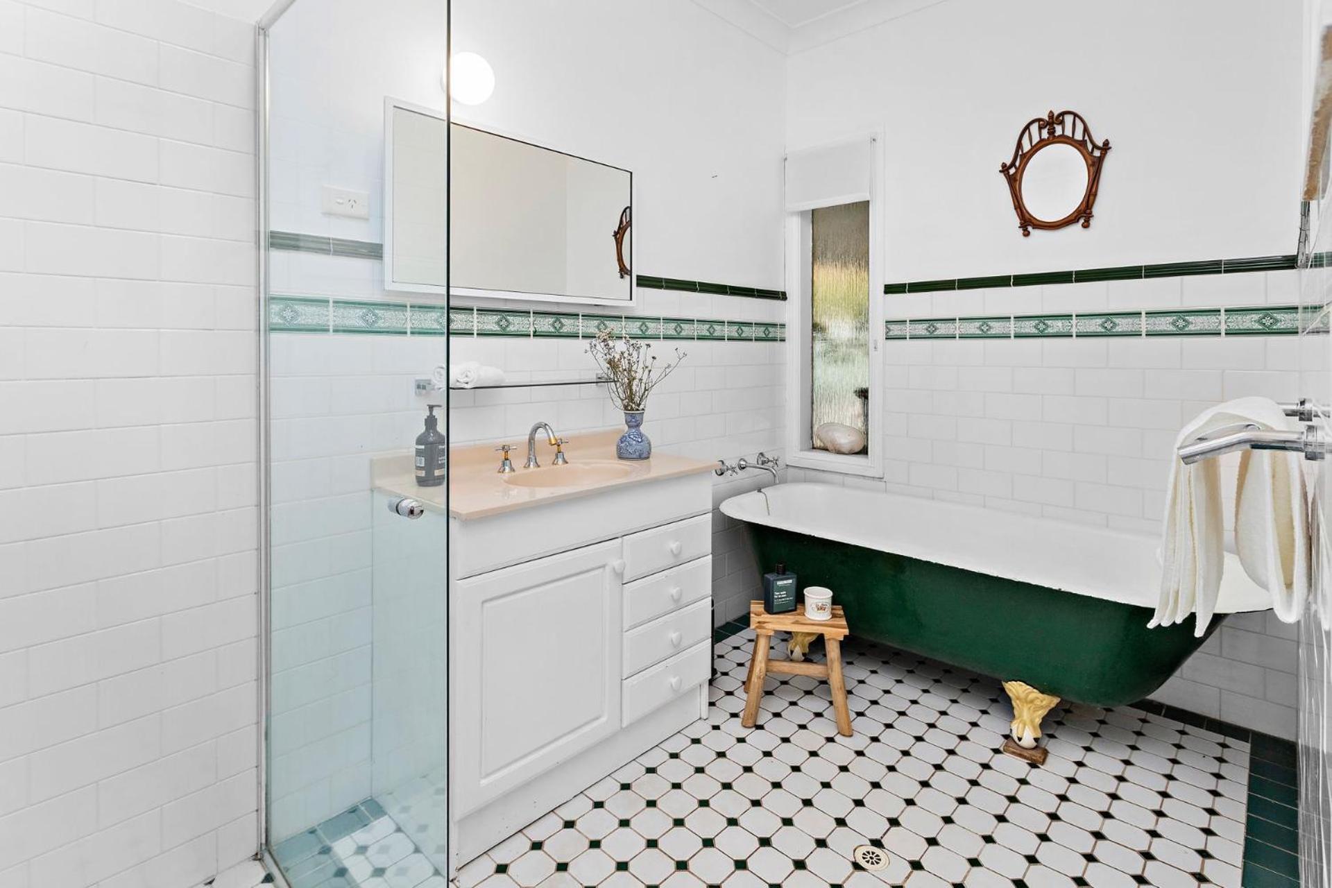 Anembo Hideaway