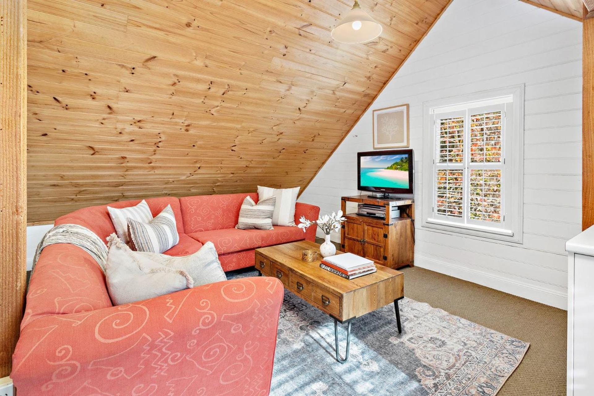 Anembo Hideaway
