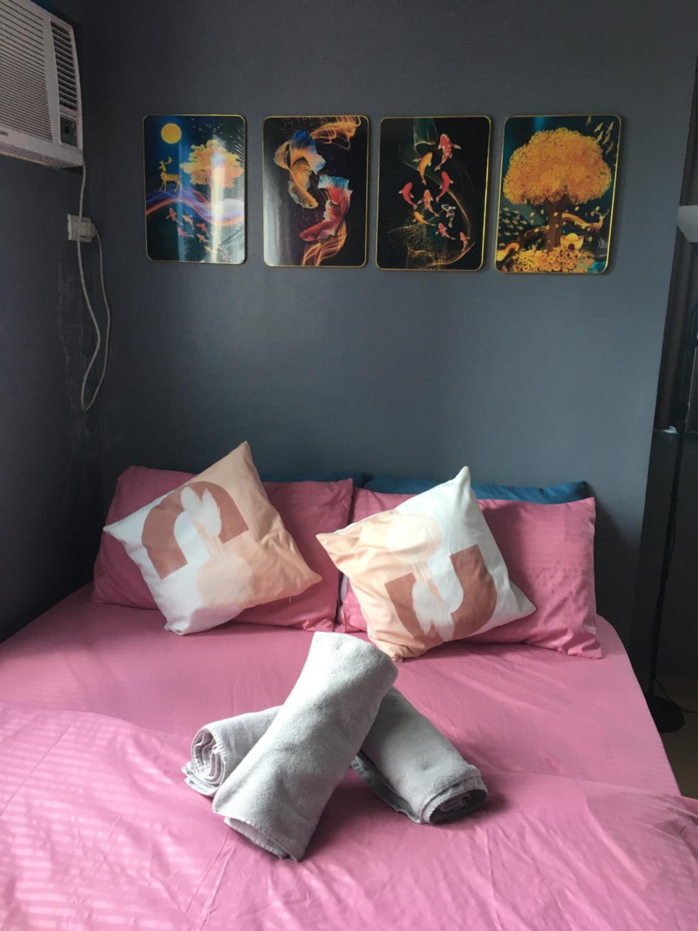 Simple & Cozy 1 Bedroom US Embassy, Roxas Blvd, Ermita, Manila view 2