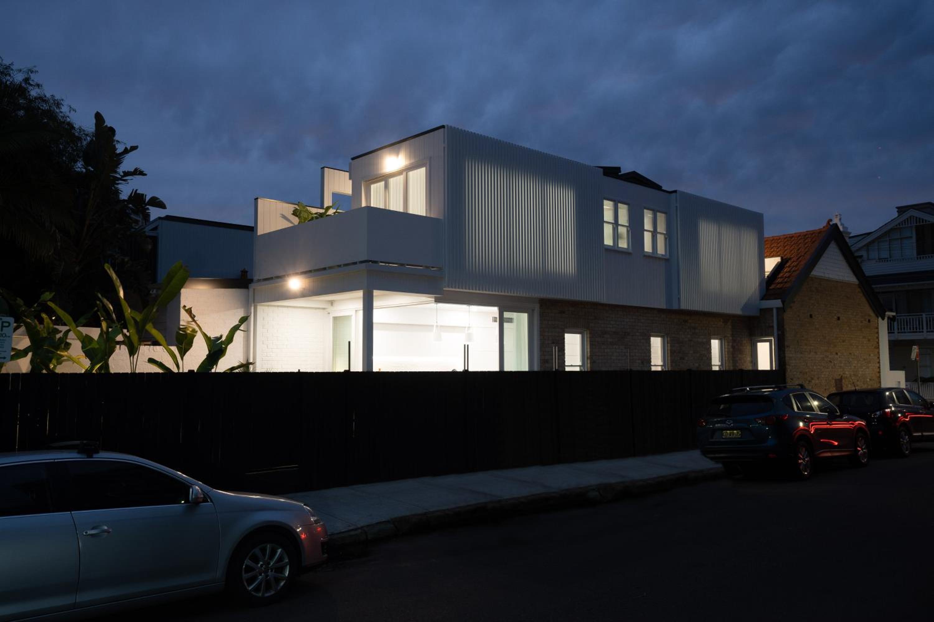 The Manly House - 100 steps from Manly Beach