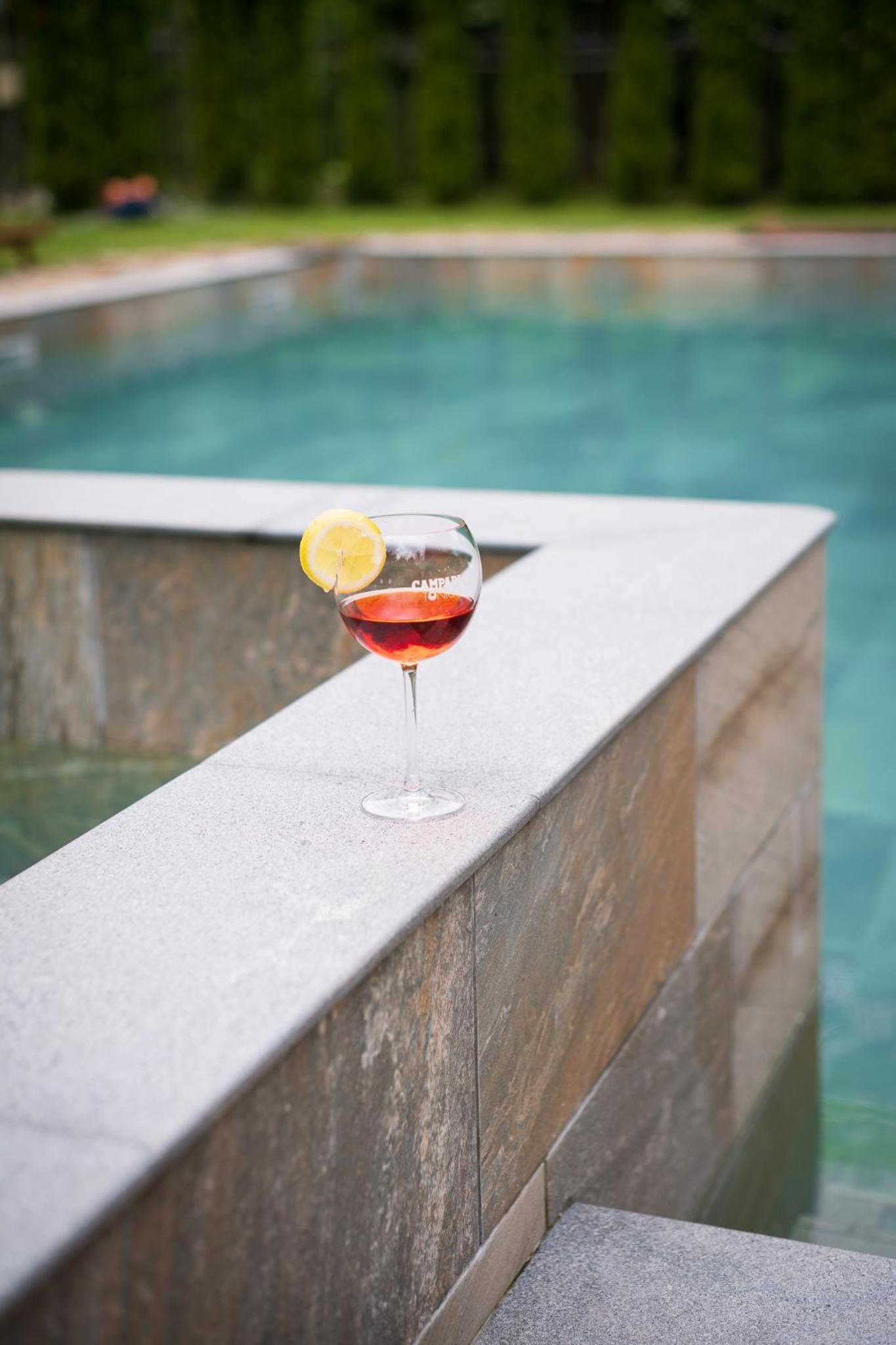 Valevtsi Mount Lodge - 365 days hot outdoor pool -