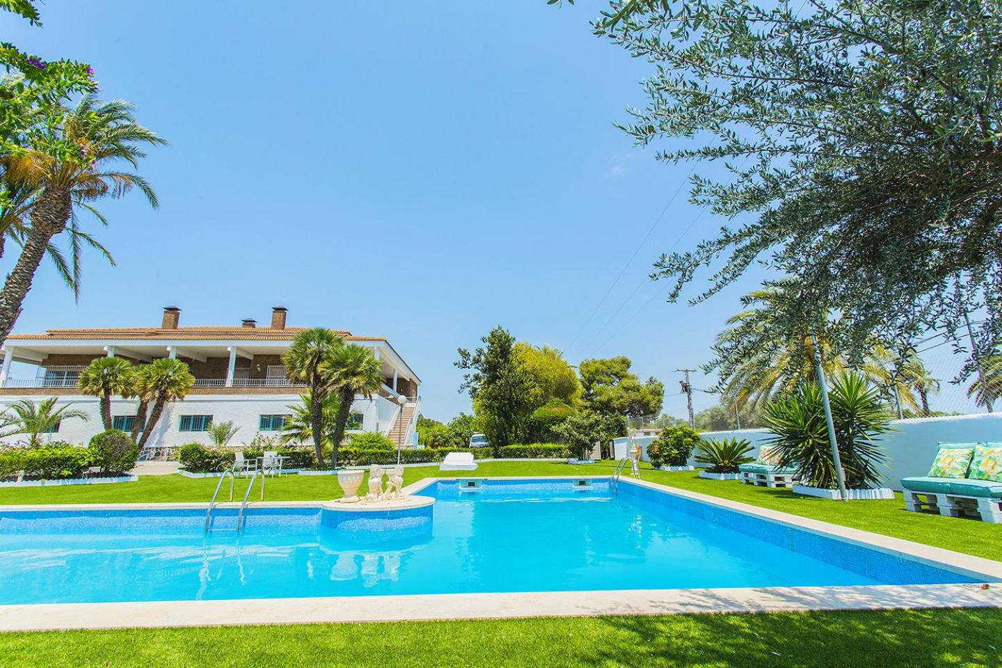 250 Finca CODOVI - Alicante Holiday view 3