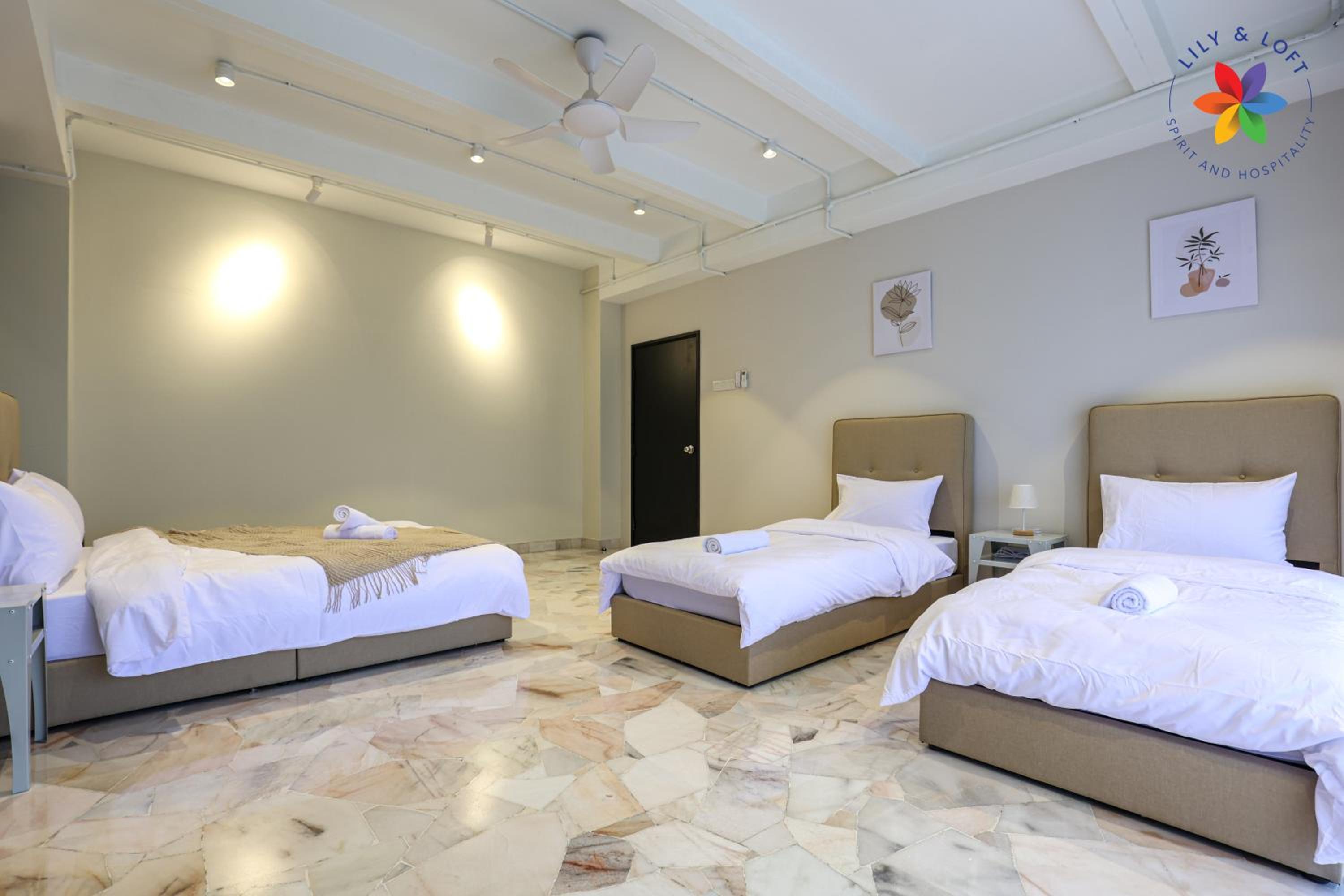 KL Townhouse Villa by LilyandLoft